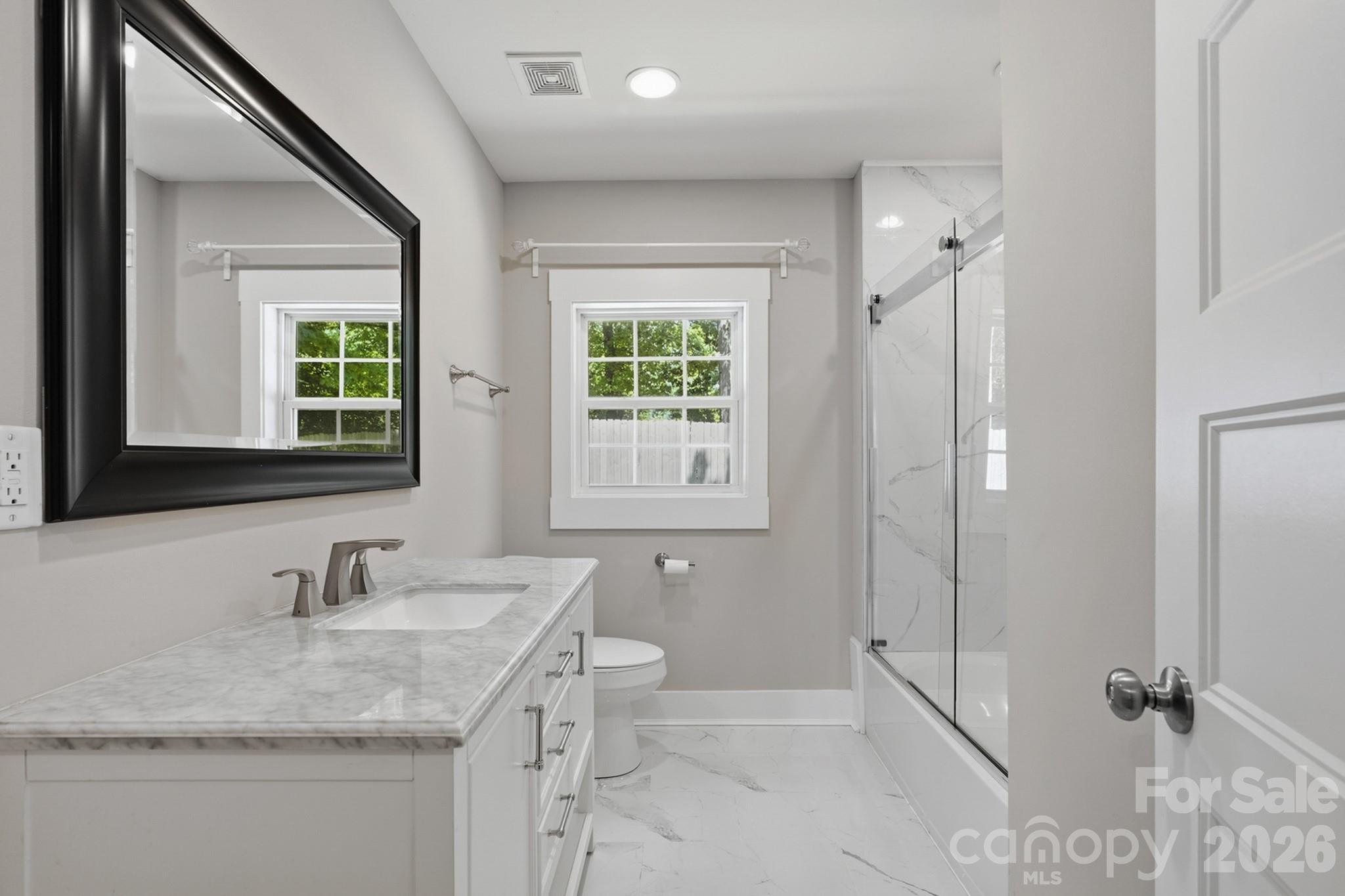 410 N Cannon Boulevard — Kannapolis