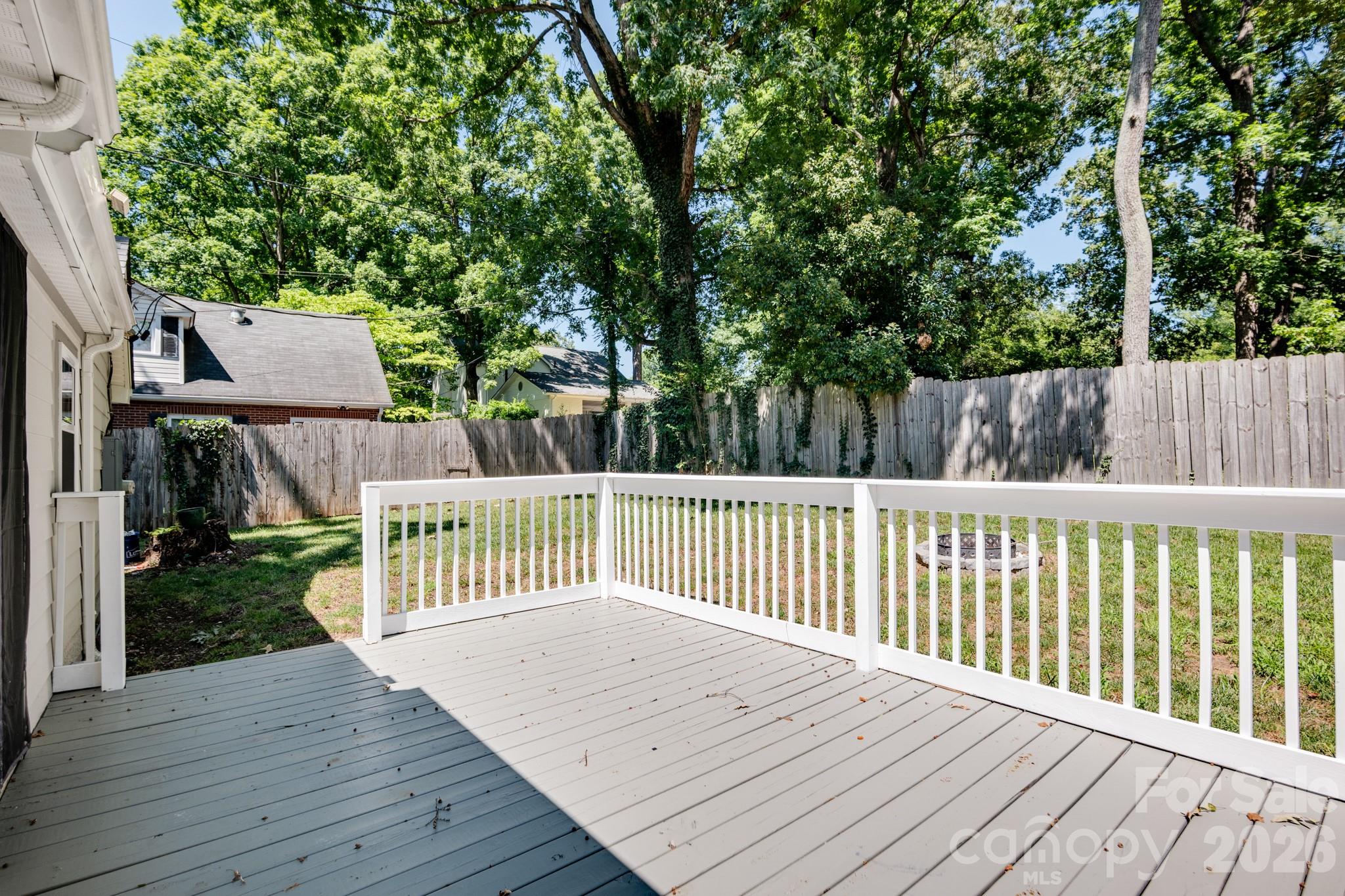 410 N Cannon Boulevard — Kannapolis