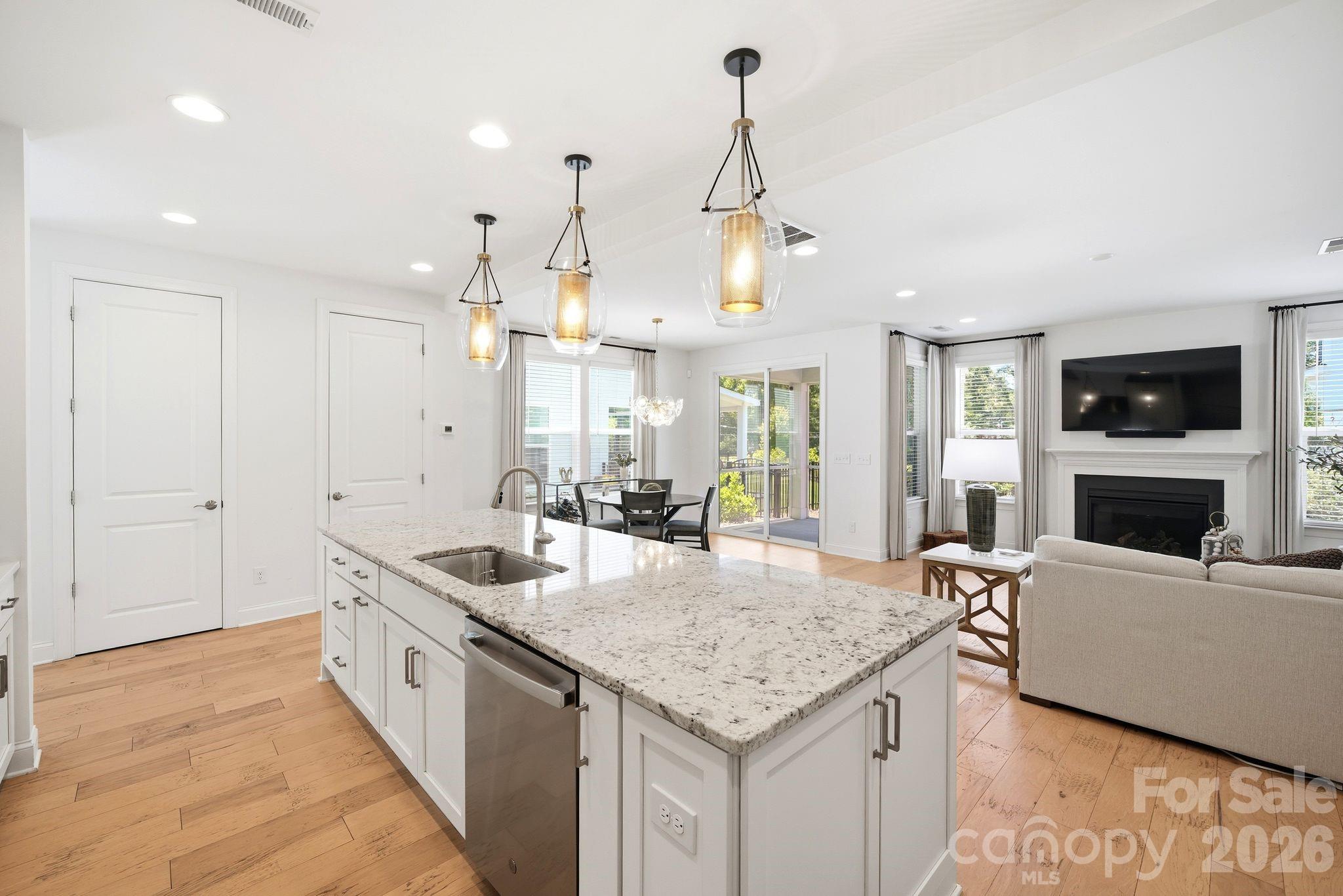 6008 Corbin Woods Court — Charlotte