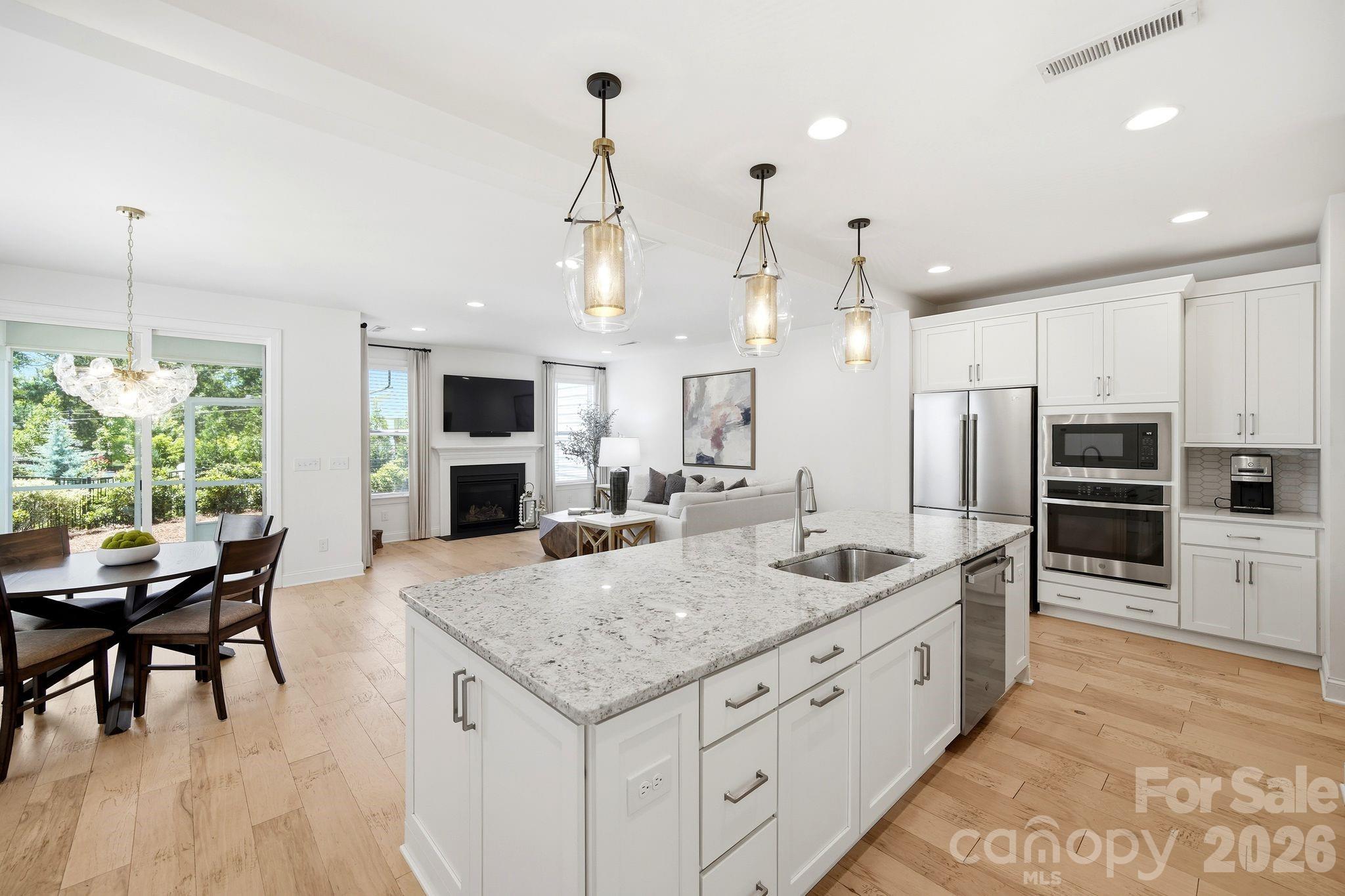 6008 Corbin Woods Court — Charlotte