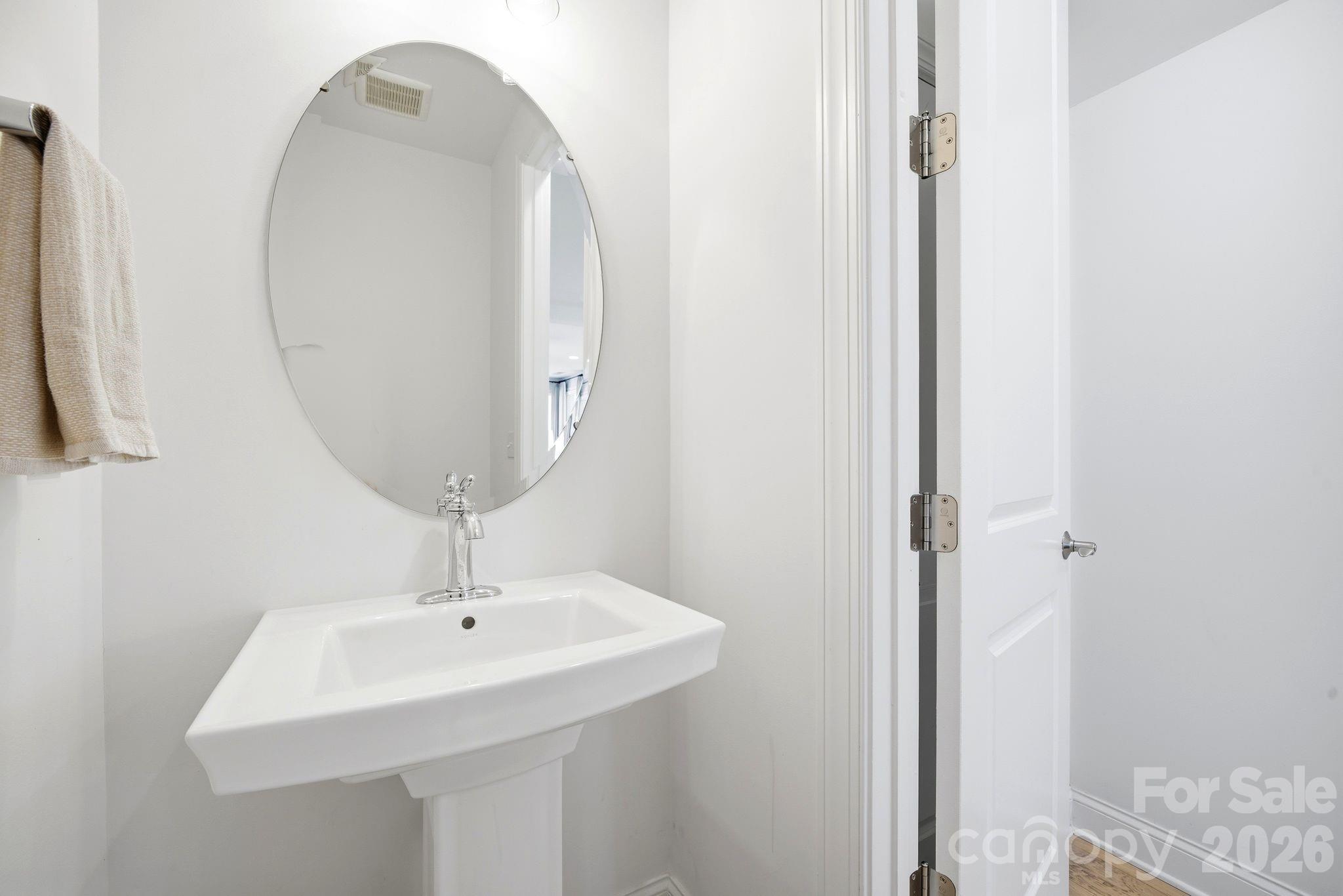 6008 Corbin Woods Court — Charlotte