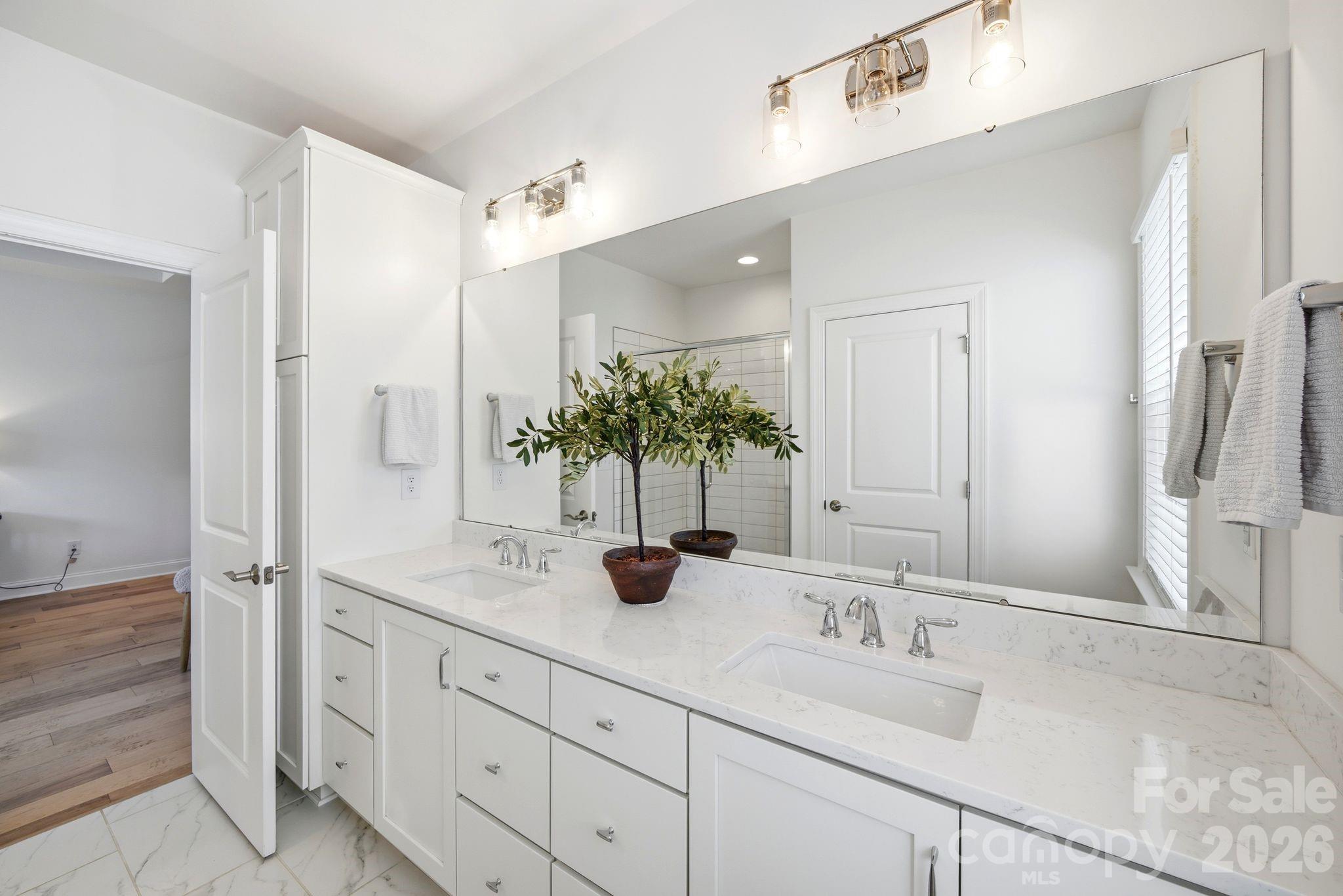 6008 Corbin Woods Court — Charlotte