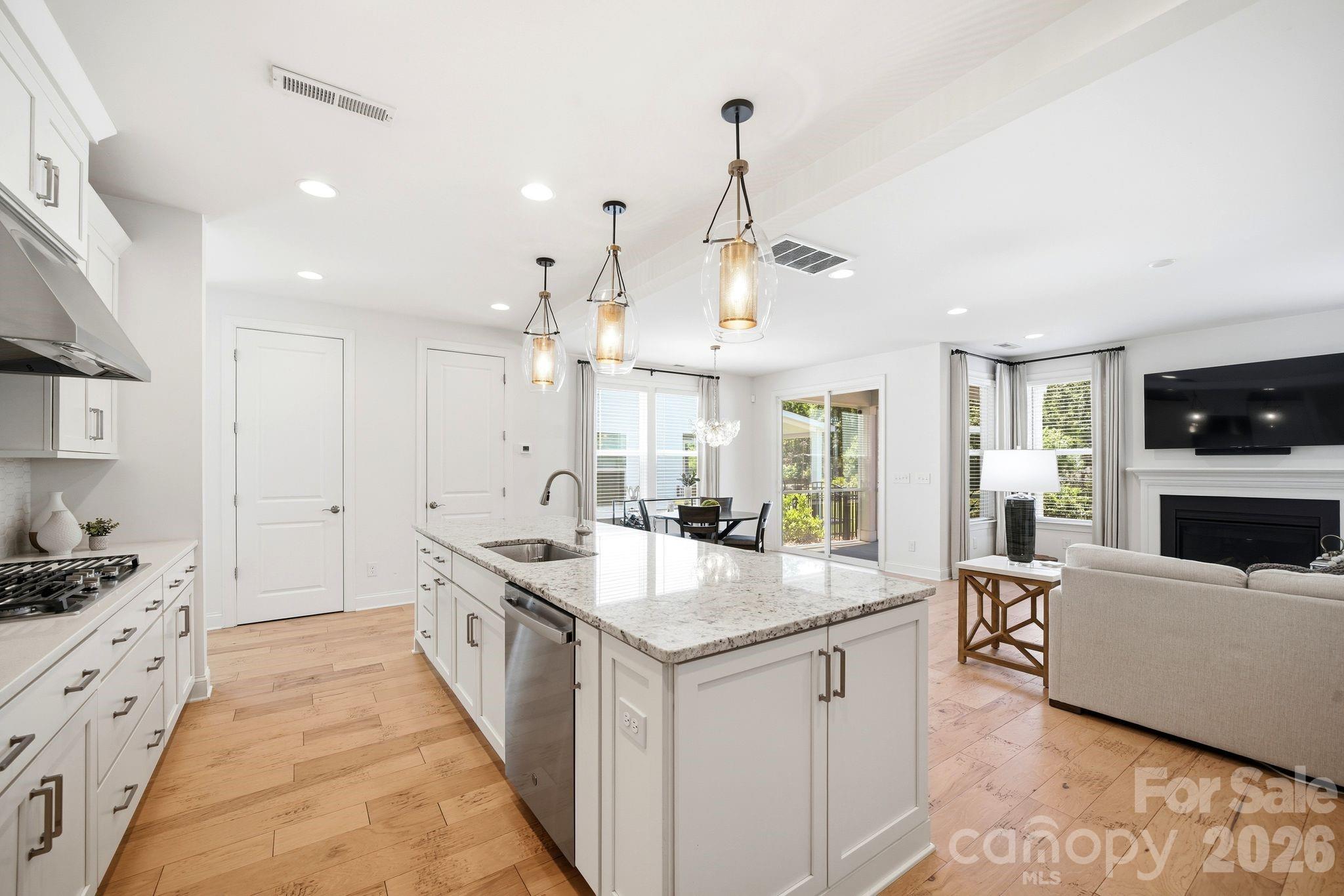 6008 Corbin Woods Court — Charlotte