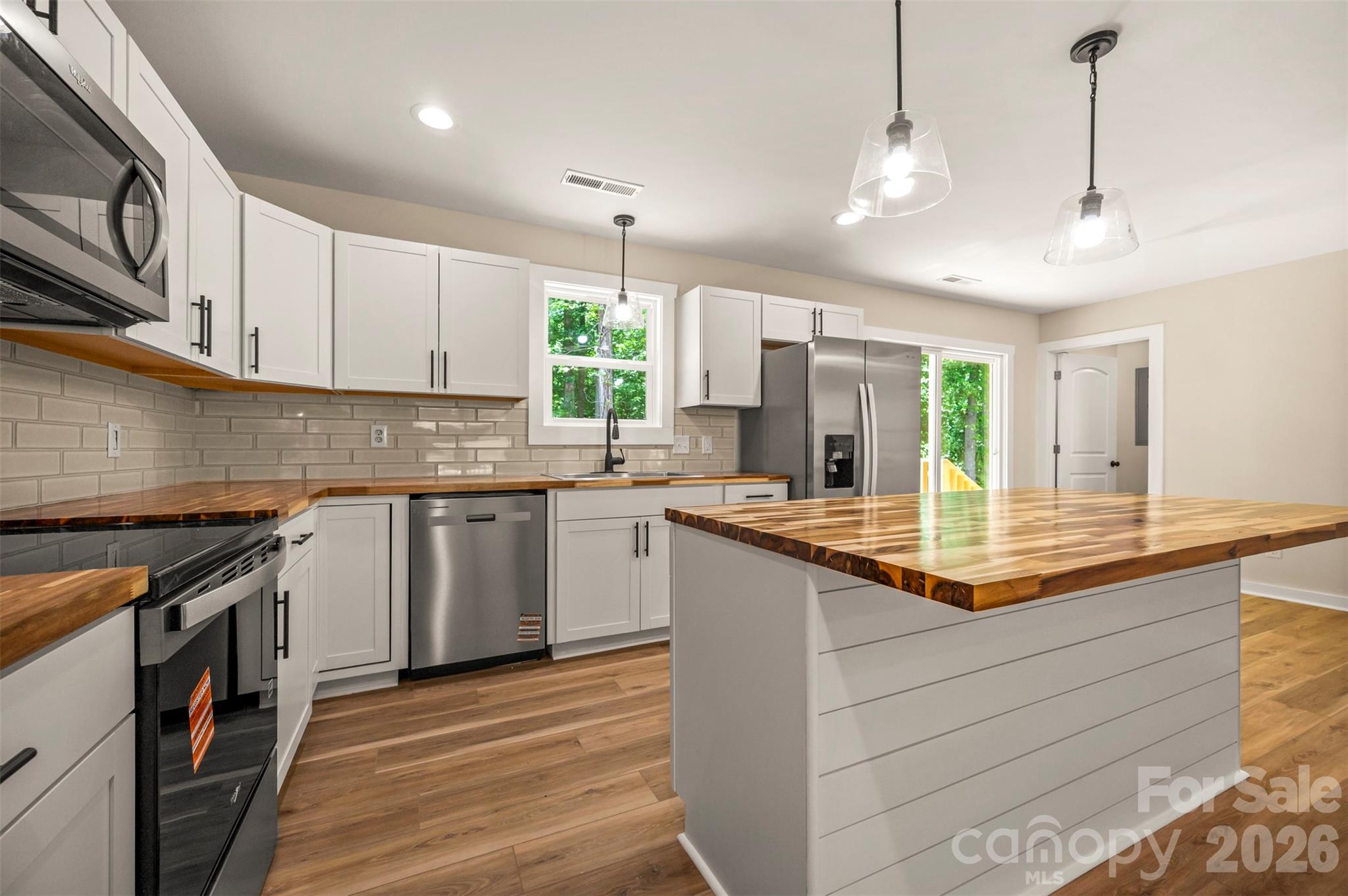 223 Pearidge Road — Bostic