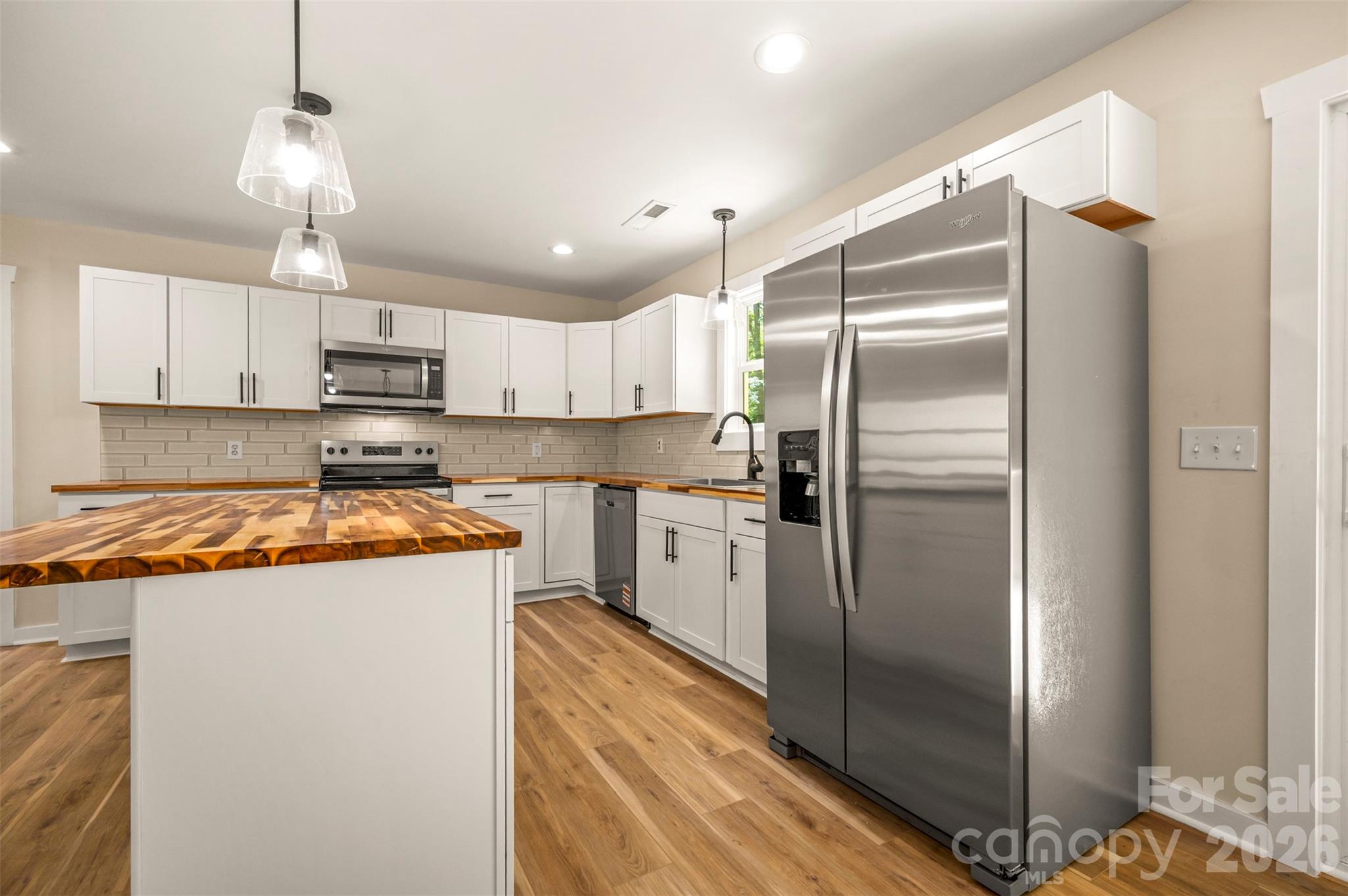 223 Pearidge Road — Bostic