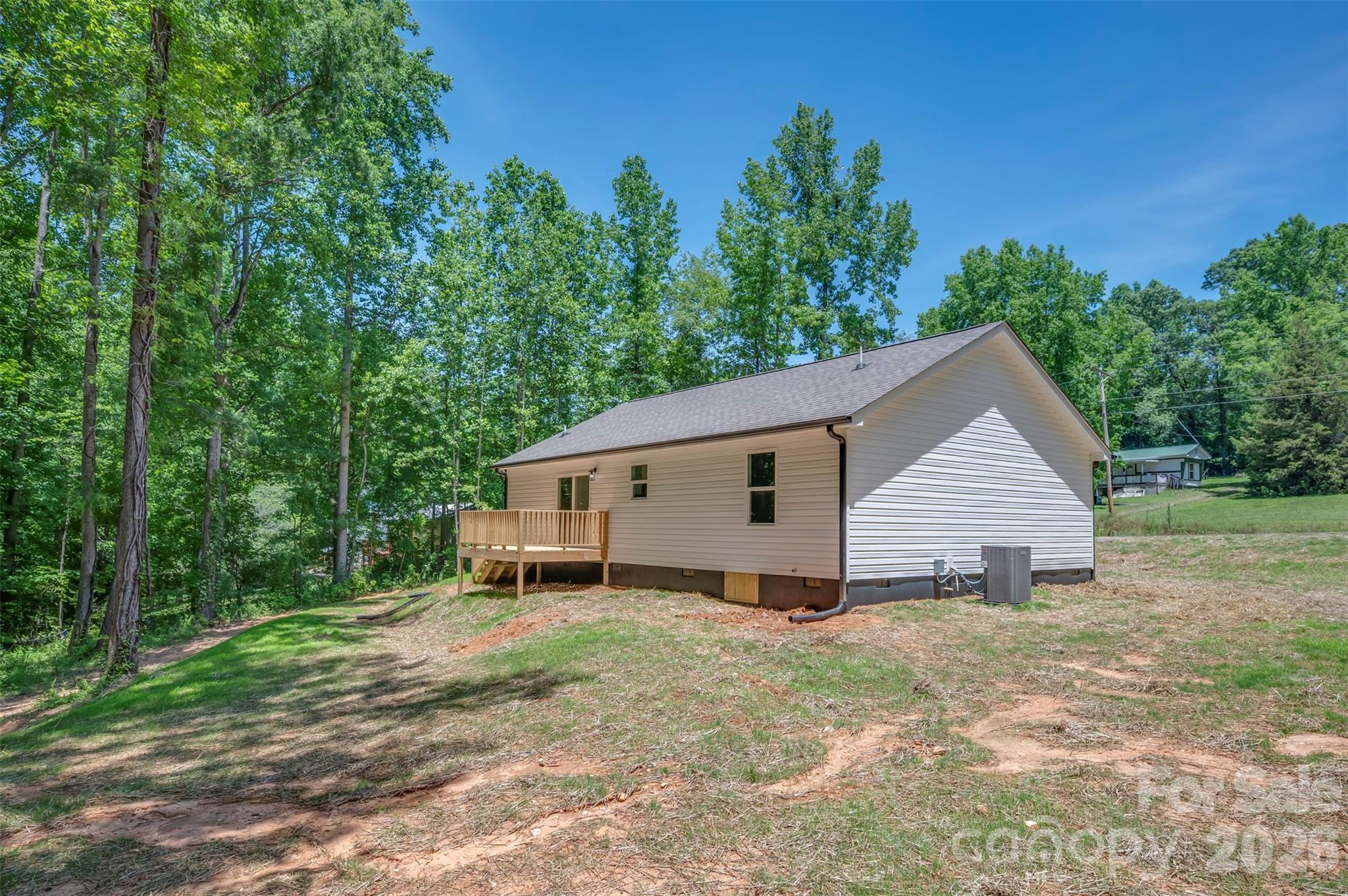 223 Pearidge Road — Bostic