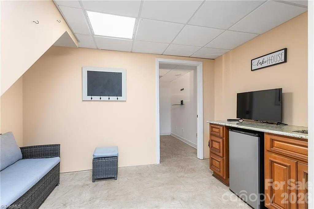 1250 Lake Drive #9 — Lexington