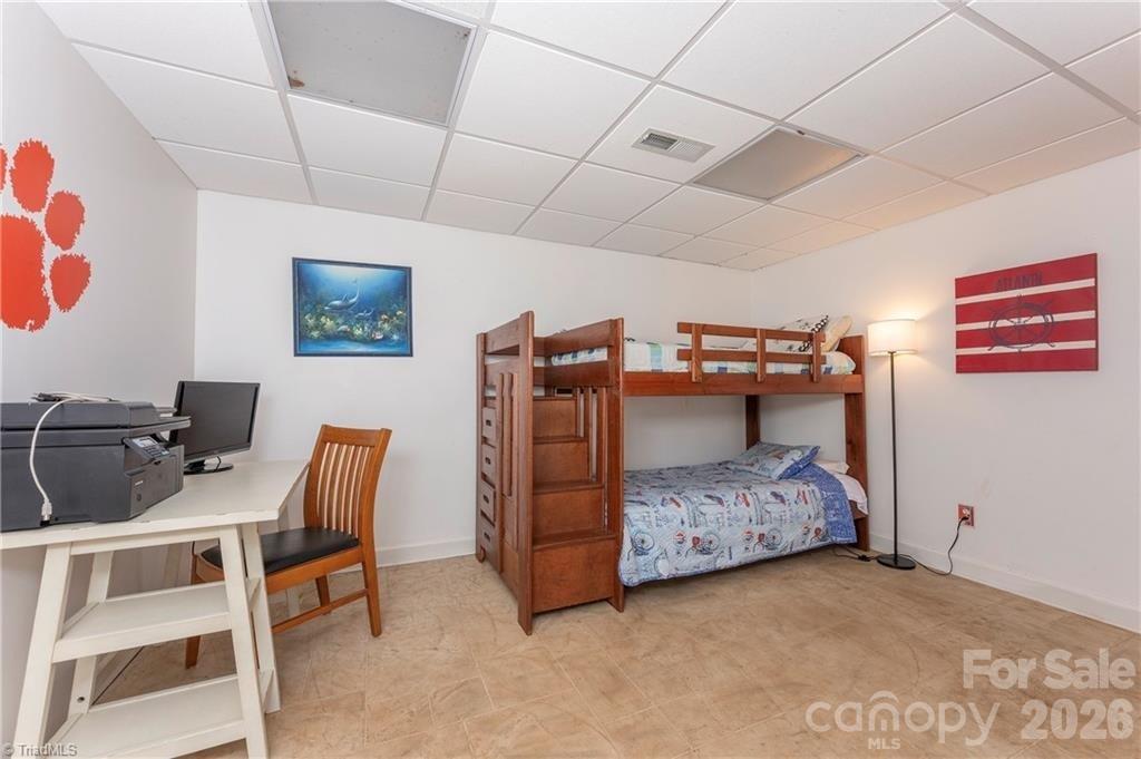 1250 Lake Drive #9 — Lexington