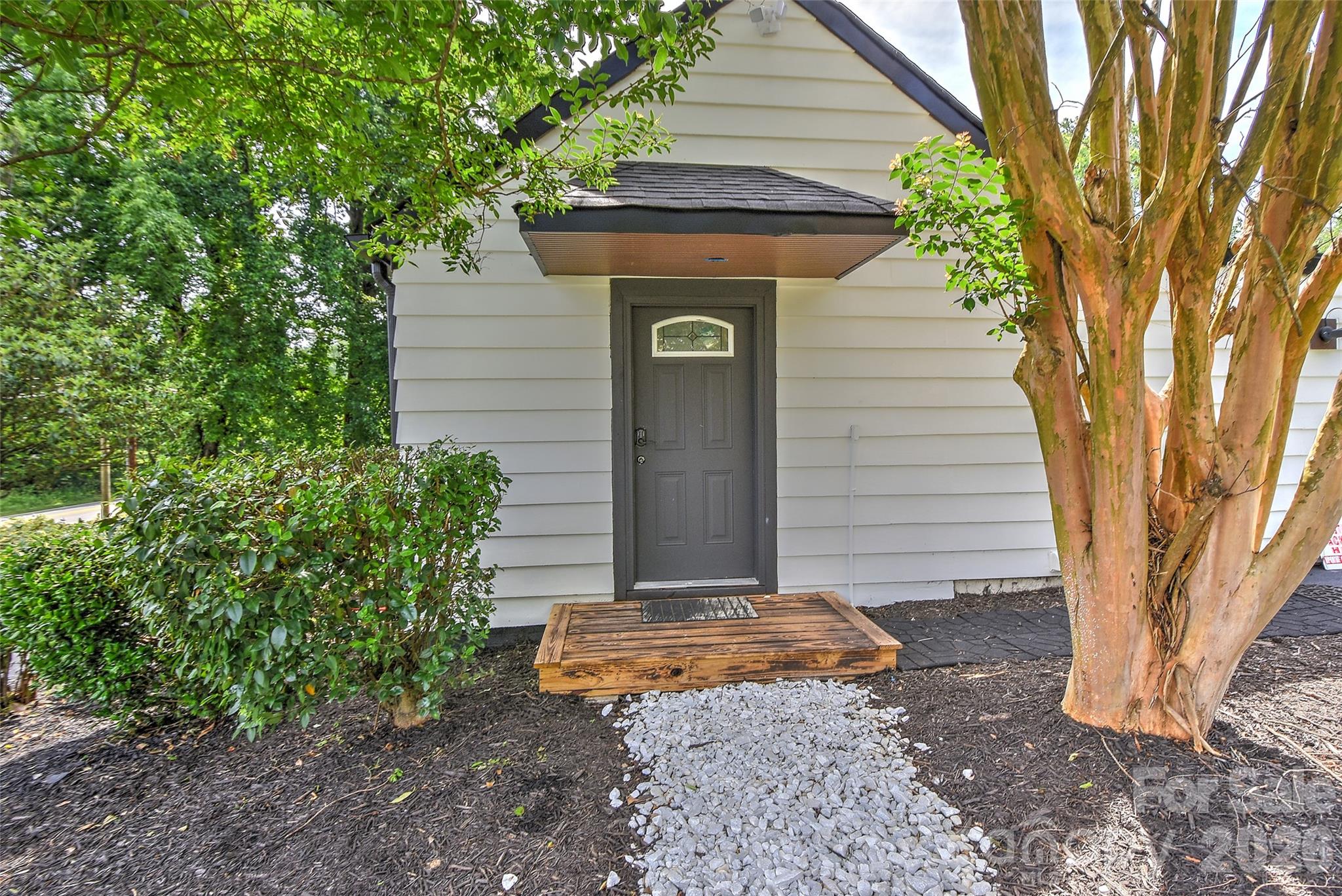 110 Westover Drive N #3,5 — Monroe