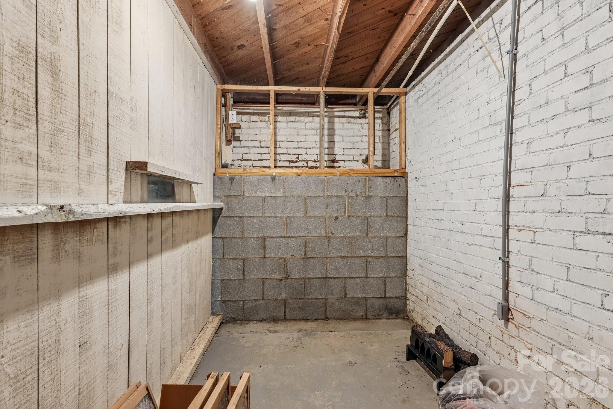 355 Union Street S — Concord