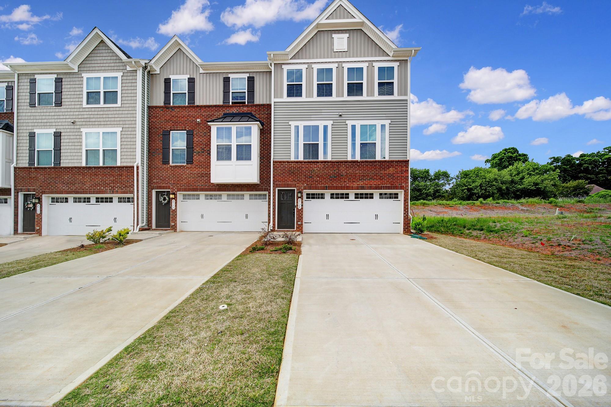 2528 Grantham Place Drive — Fort Mill