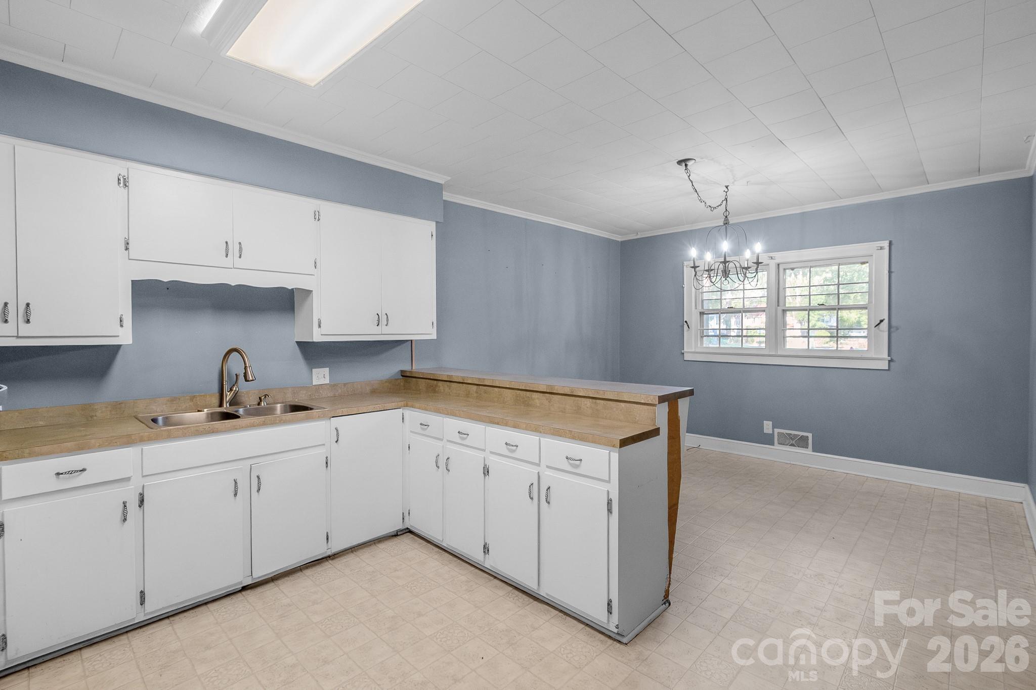 55 Maple Street — Badin