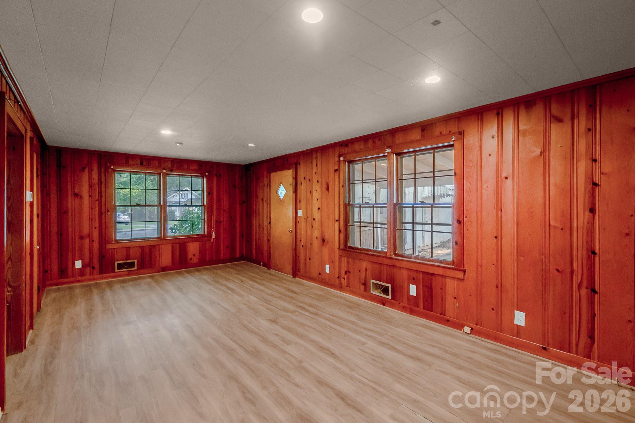 55 Maple Street — Badin