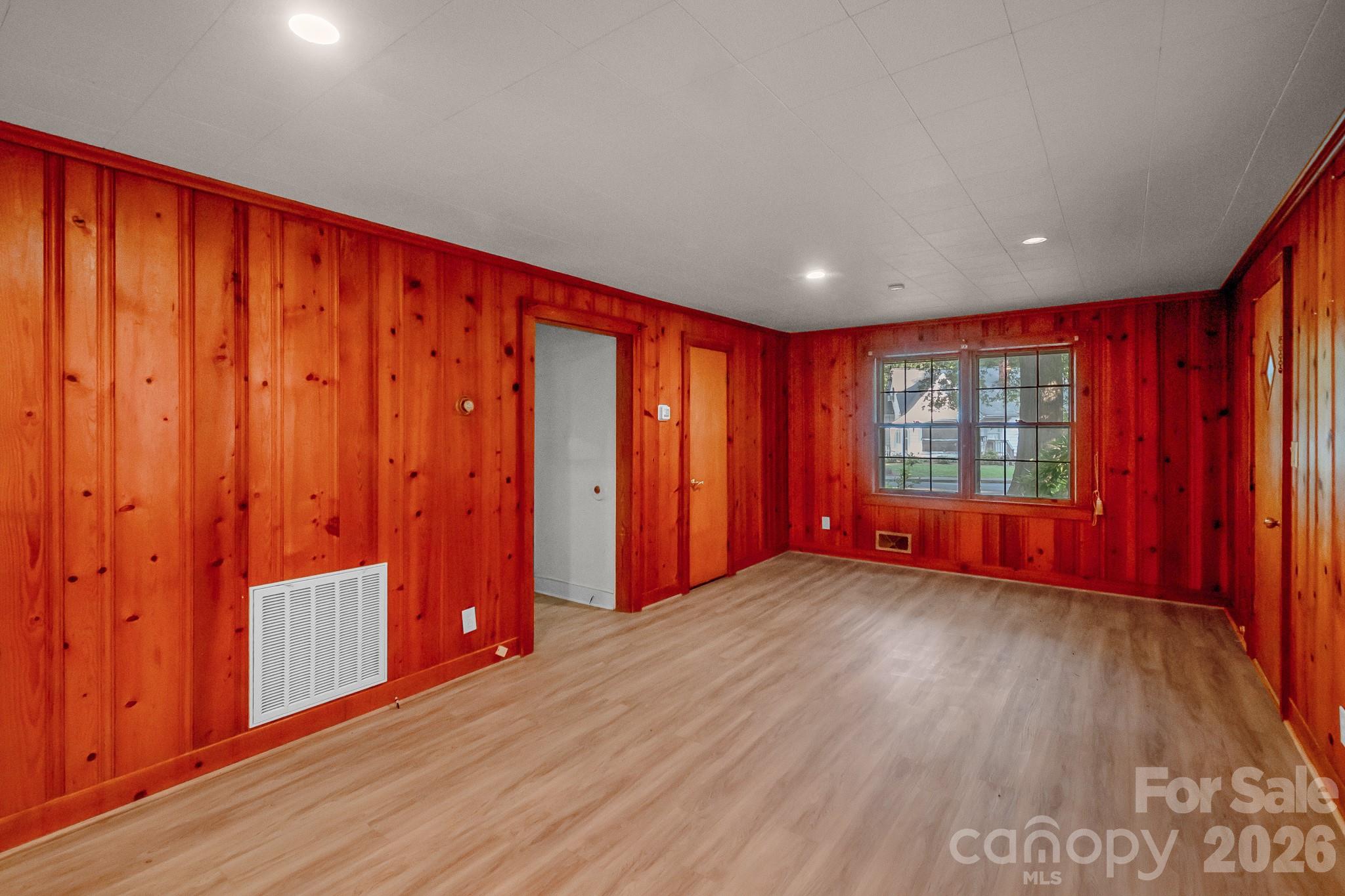 55 Maple Street — Badin