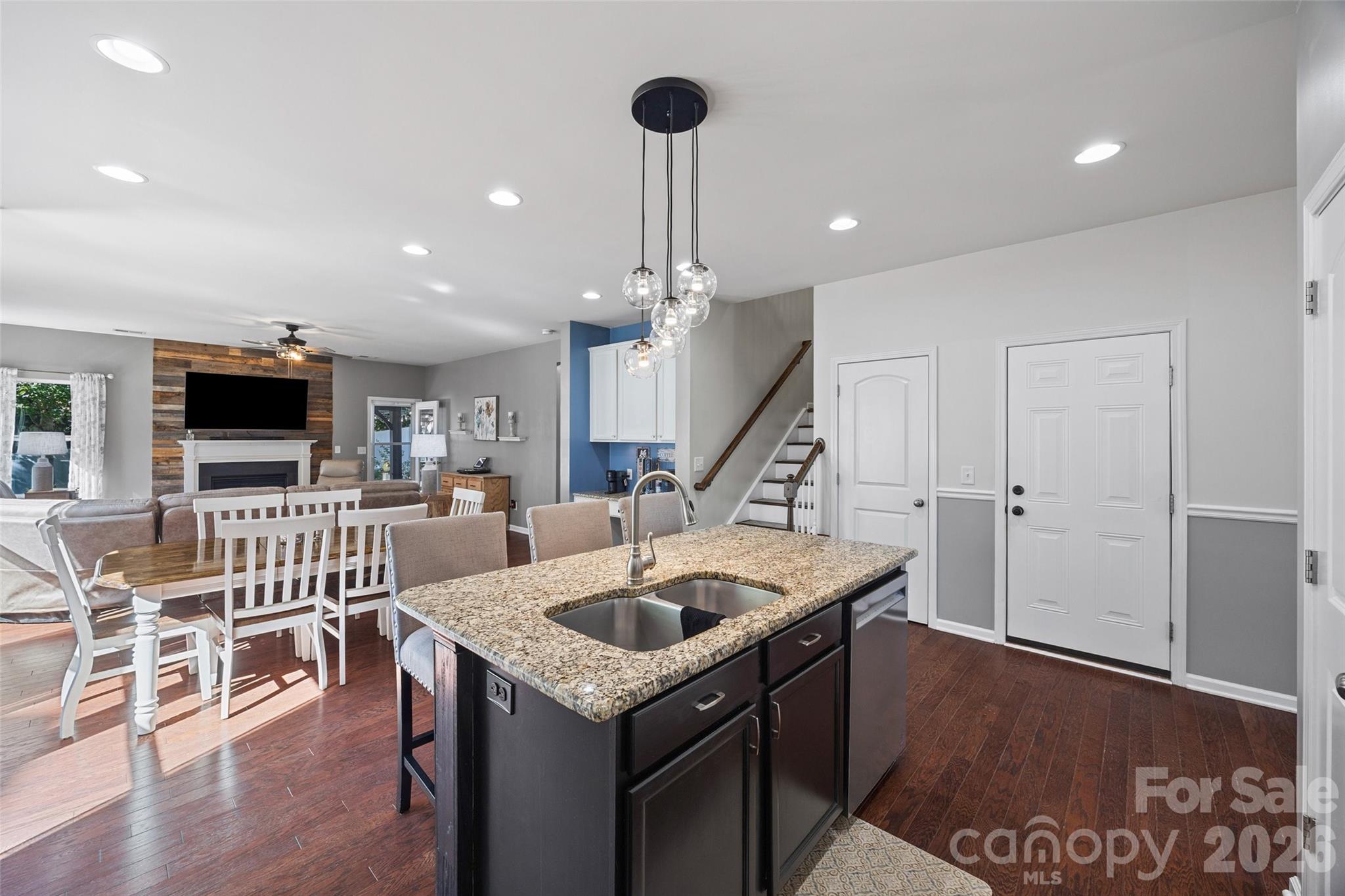 836 Watling Street — Fort Mill