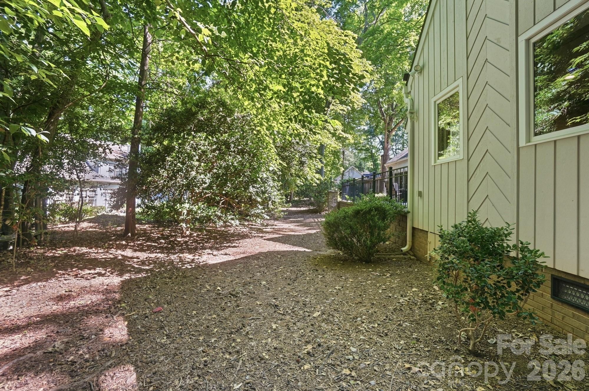 29 Sunrise Point Road — Lake Wylie