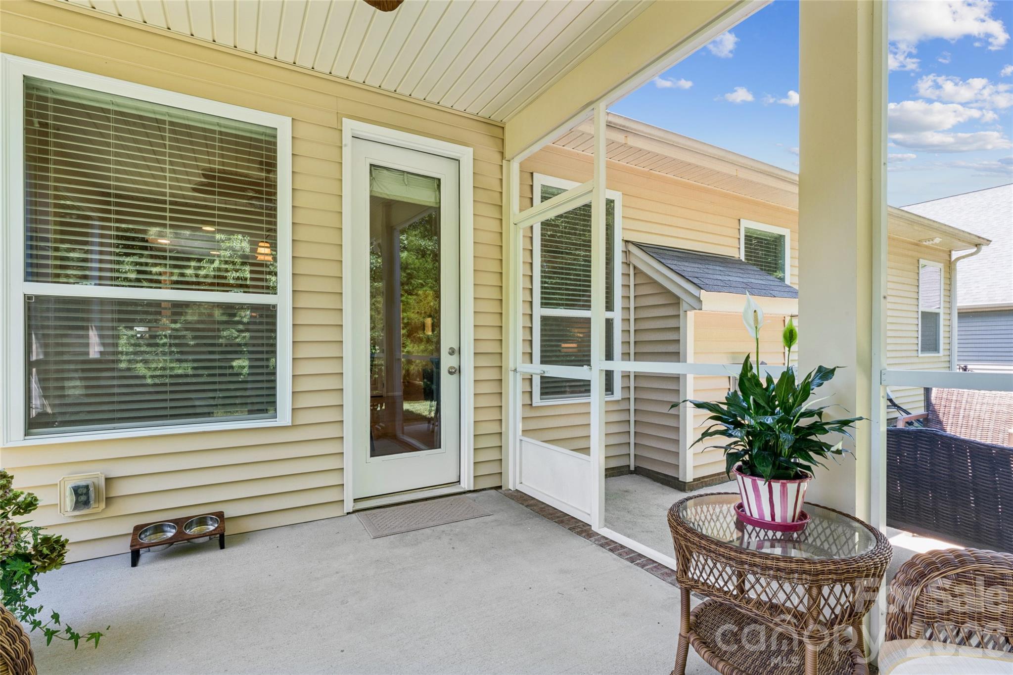 3198 Helmsley Court — Concord