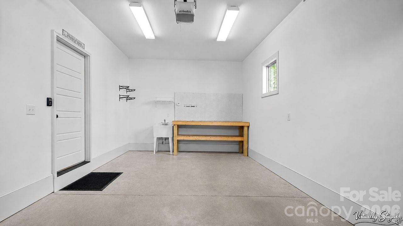 39 Tudor Way — Black Mountain