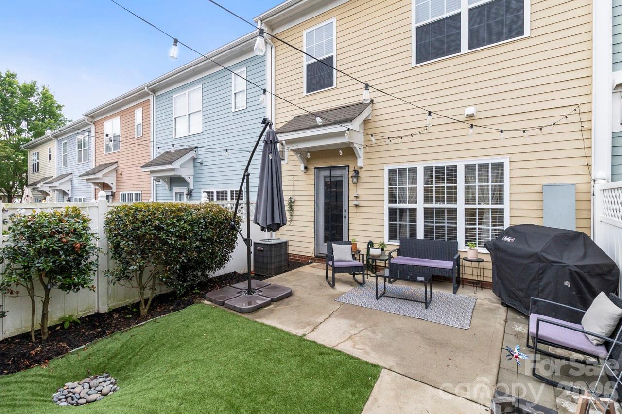 807 Cattaloochee Lane — Huntersville