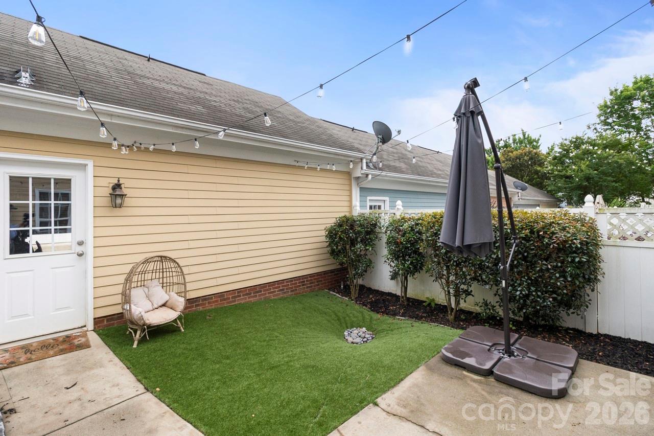 807 Cattaloochee Lane — Huntersville