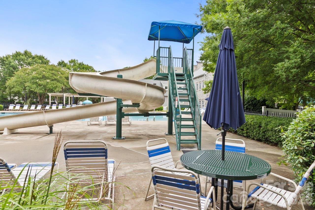 807 Cattaloochee Lane — Huntersville