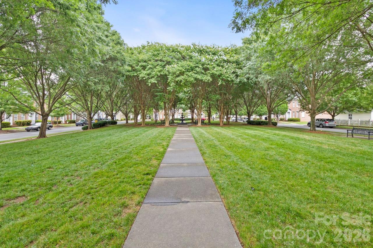 807 Cattaloochee Lane — Huntersville