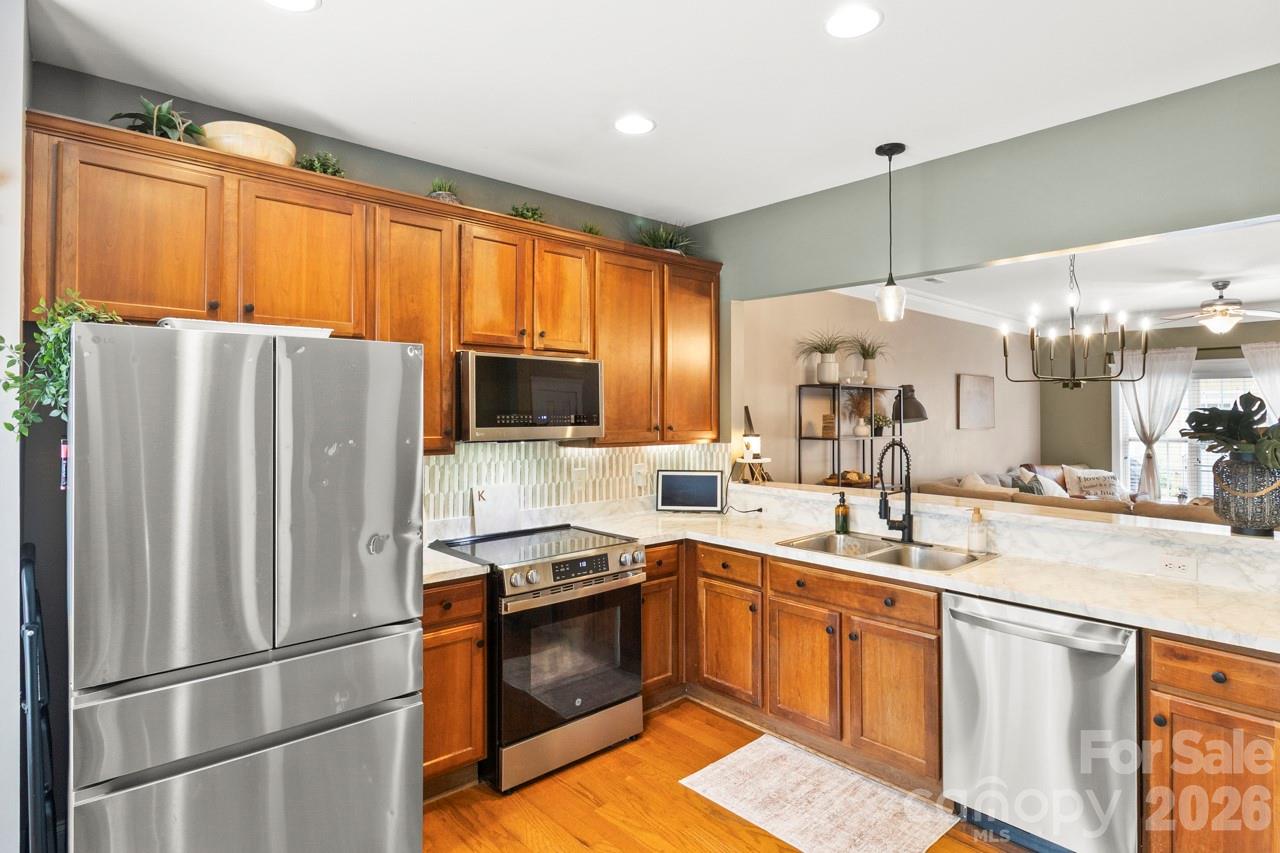 807 Cattaloochee Lane — Huntersville