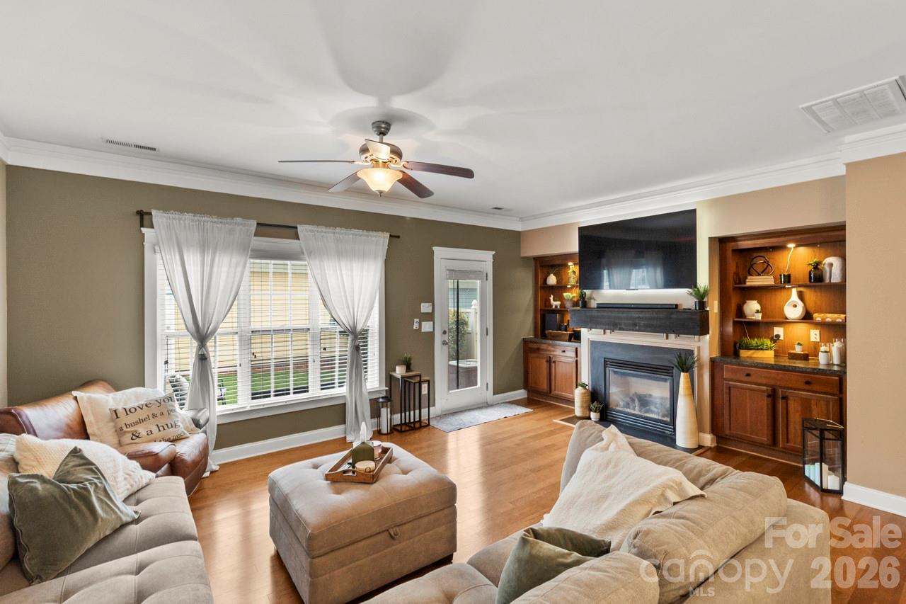 807 Cattaloochee Lane — Huntersville