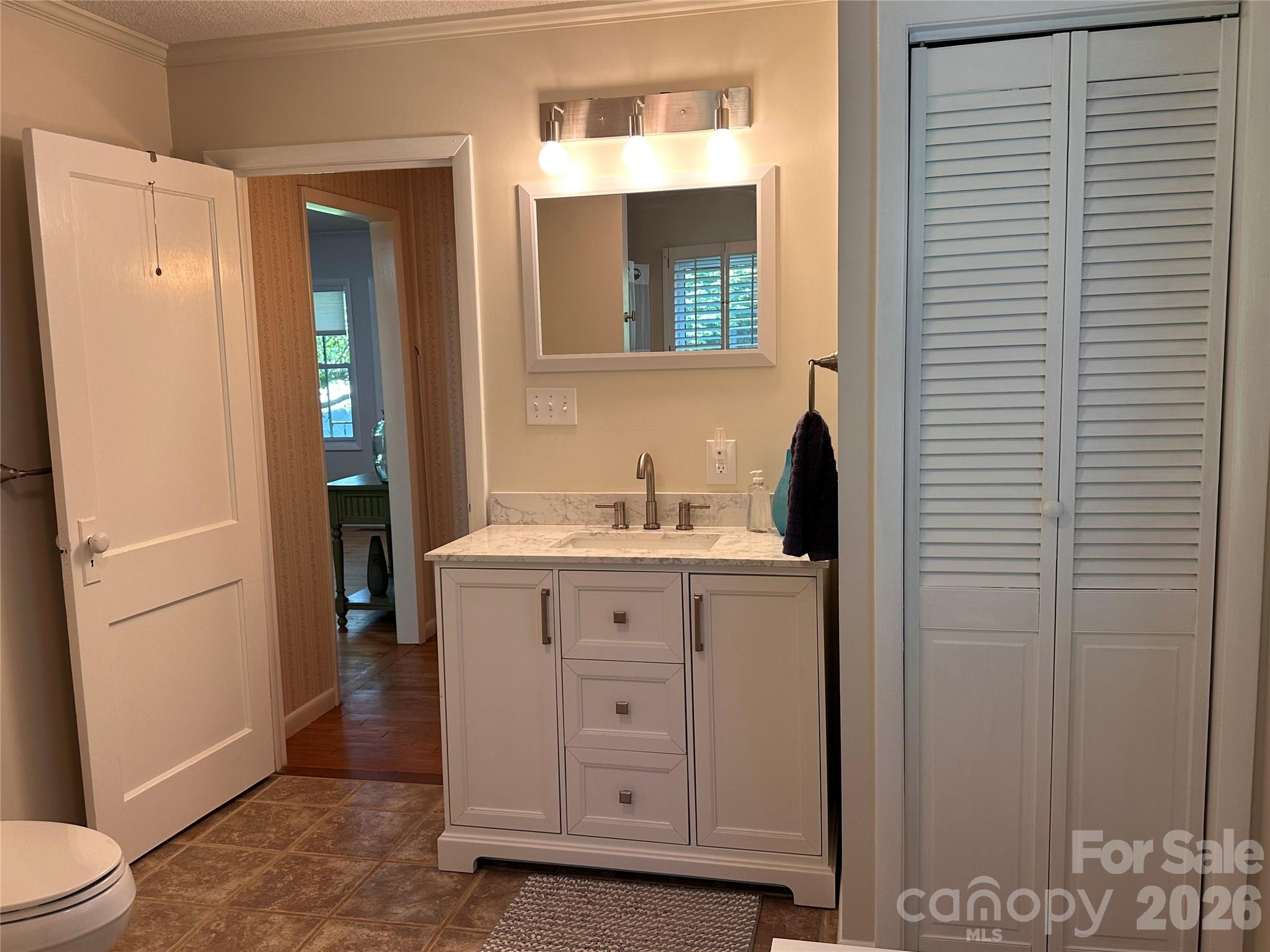 21 Byrd Lane — Brevard