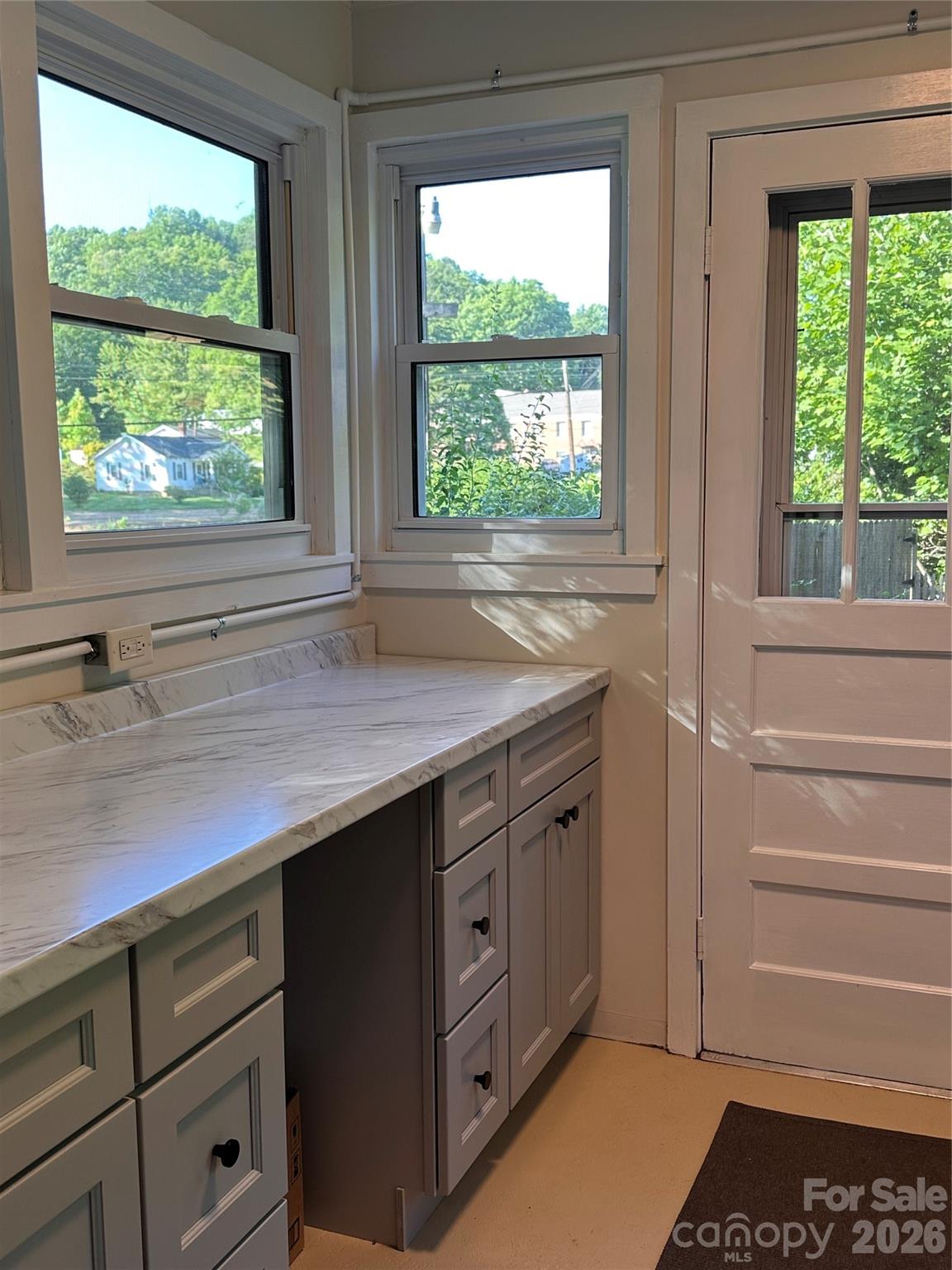 21 Byrd Lane — Brevard