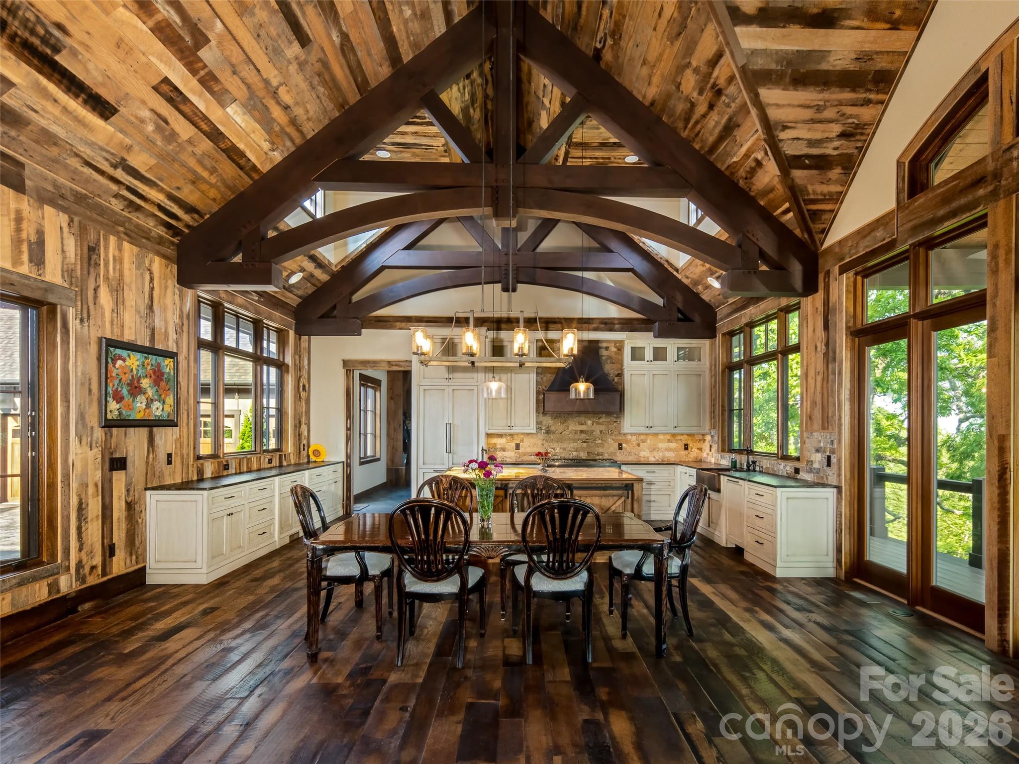 93 N Snow Ridge Drive — Hendersonville