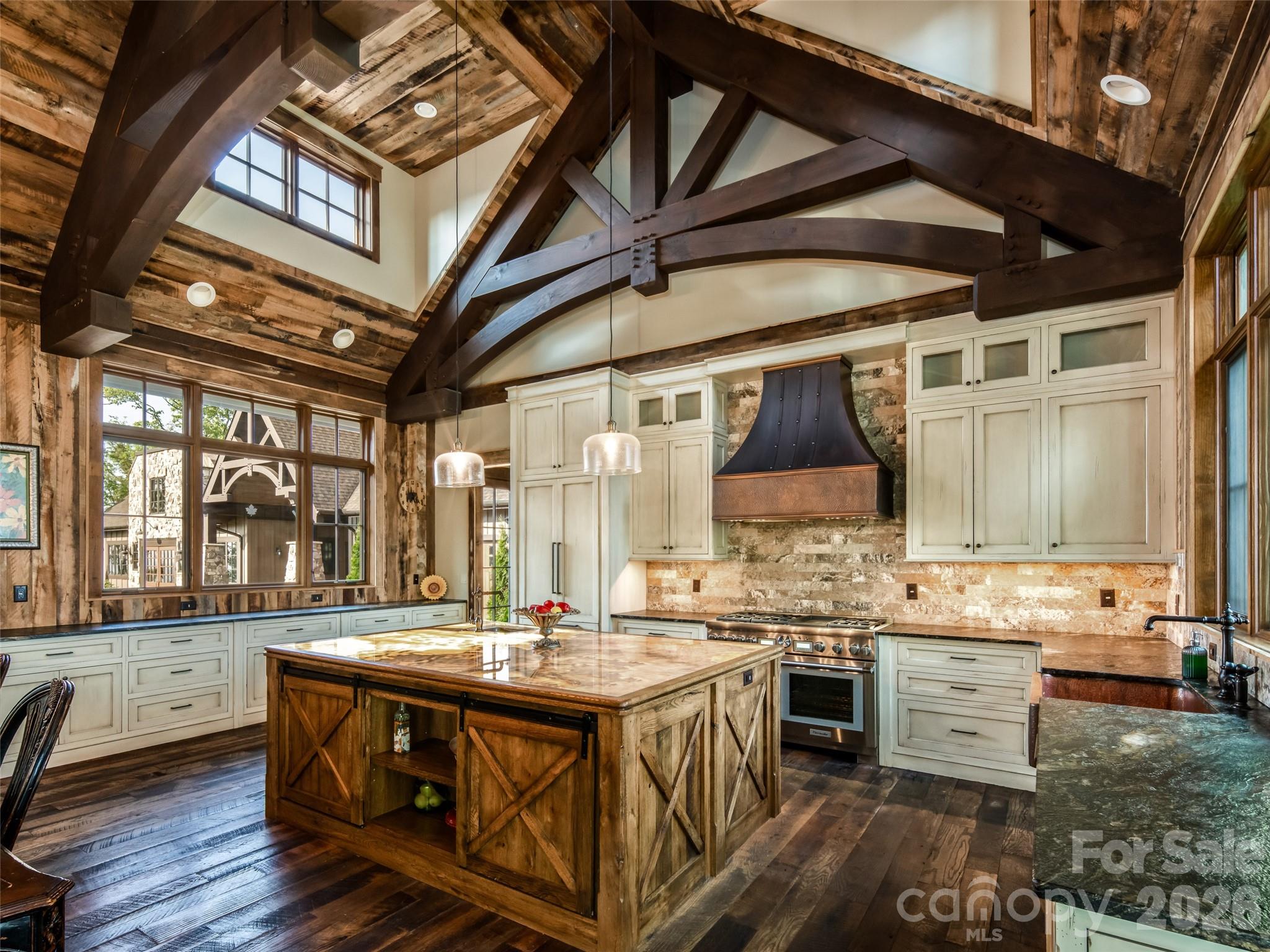 93 N Snow Ridge Drive — Hendersonville