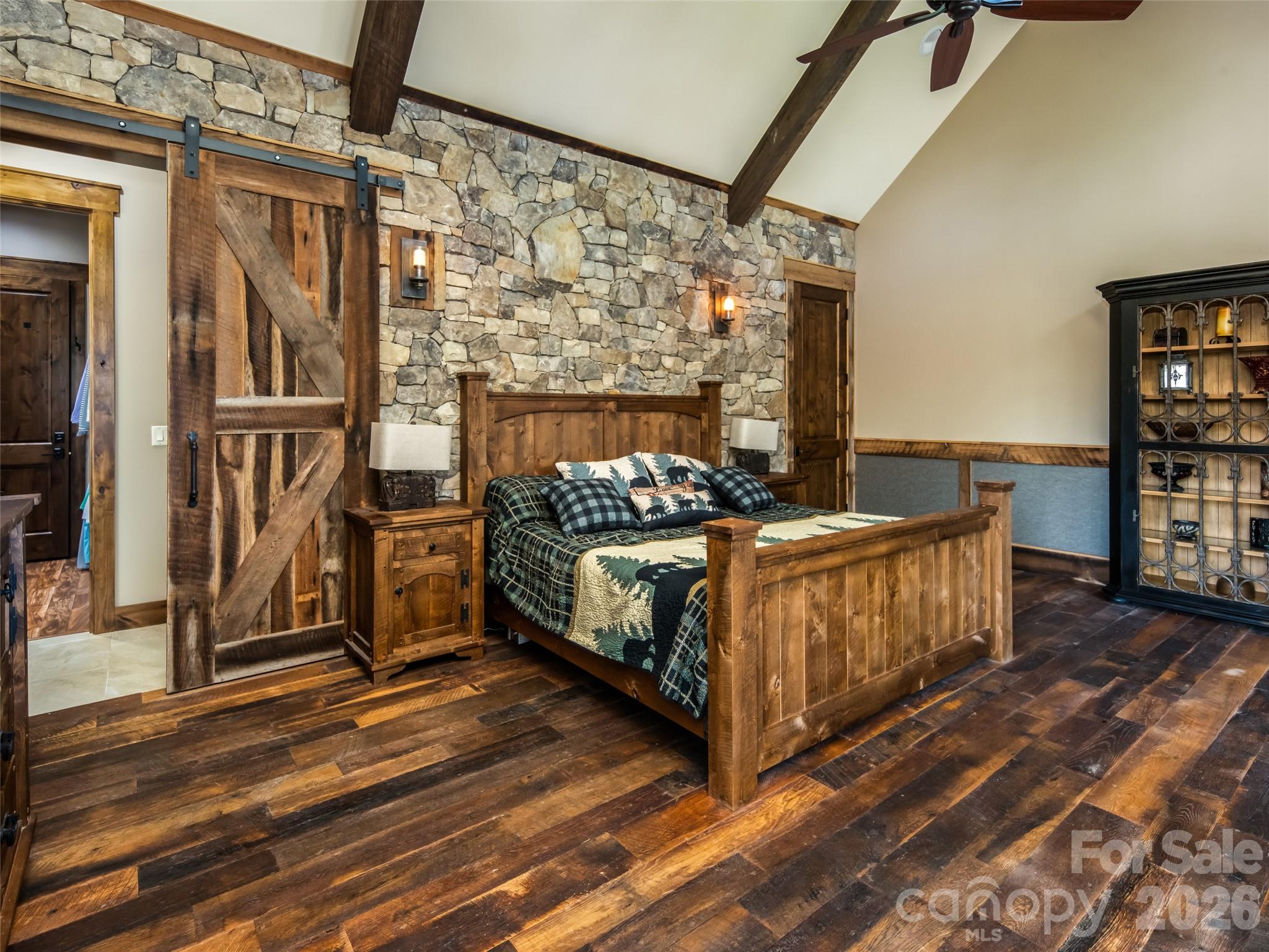 93 N Snow Ridge Drive — Hendersonville
