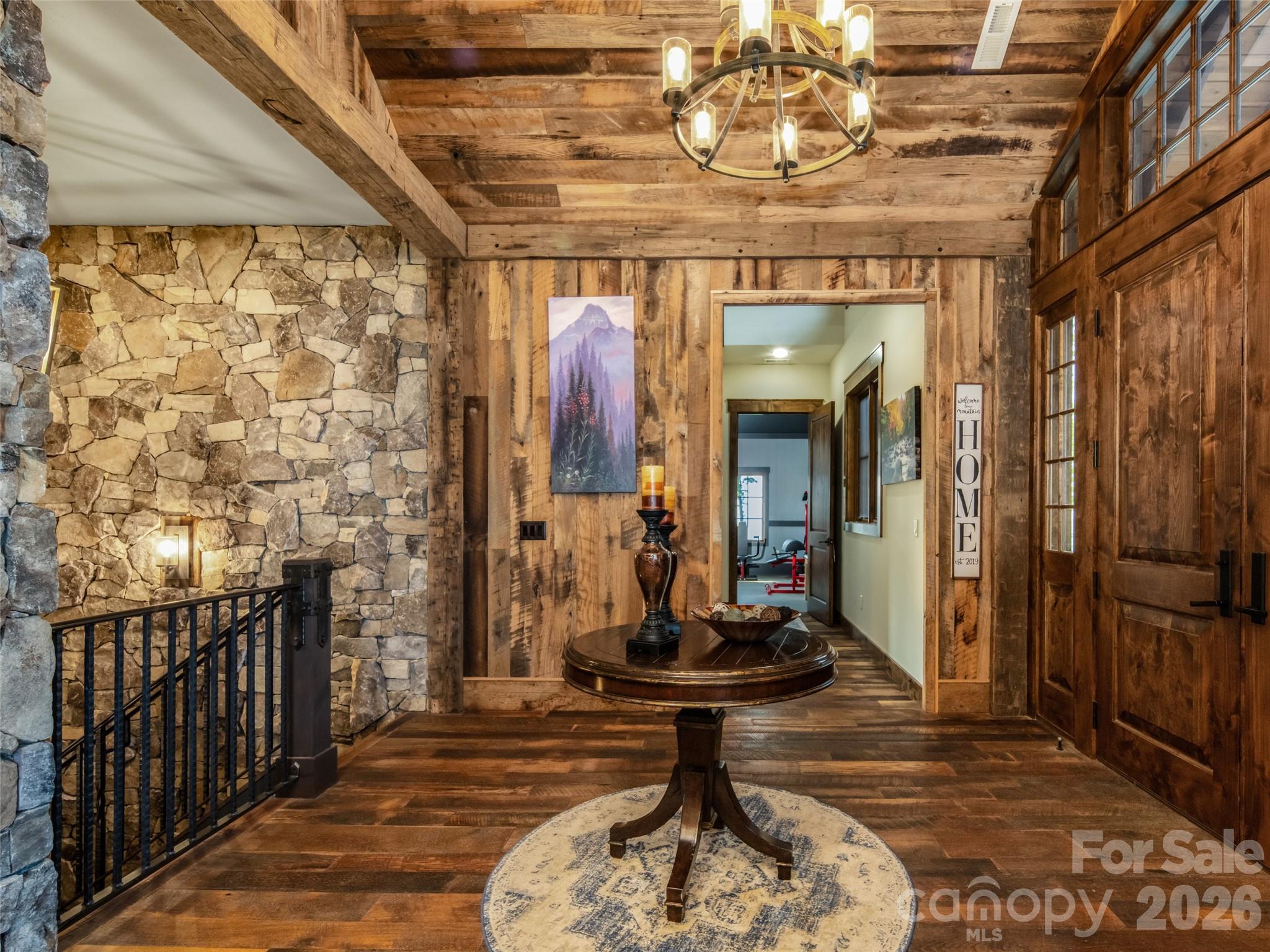93 N Snow Ridge Drive — Hendersonville