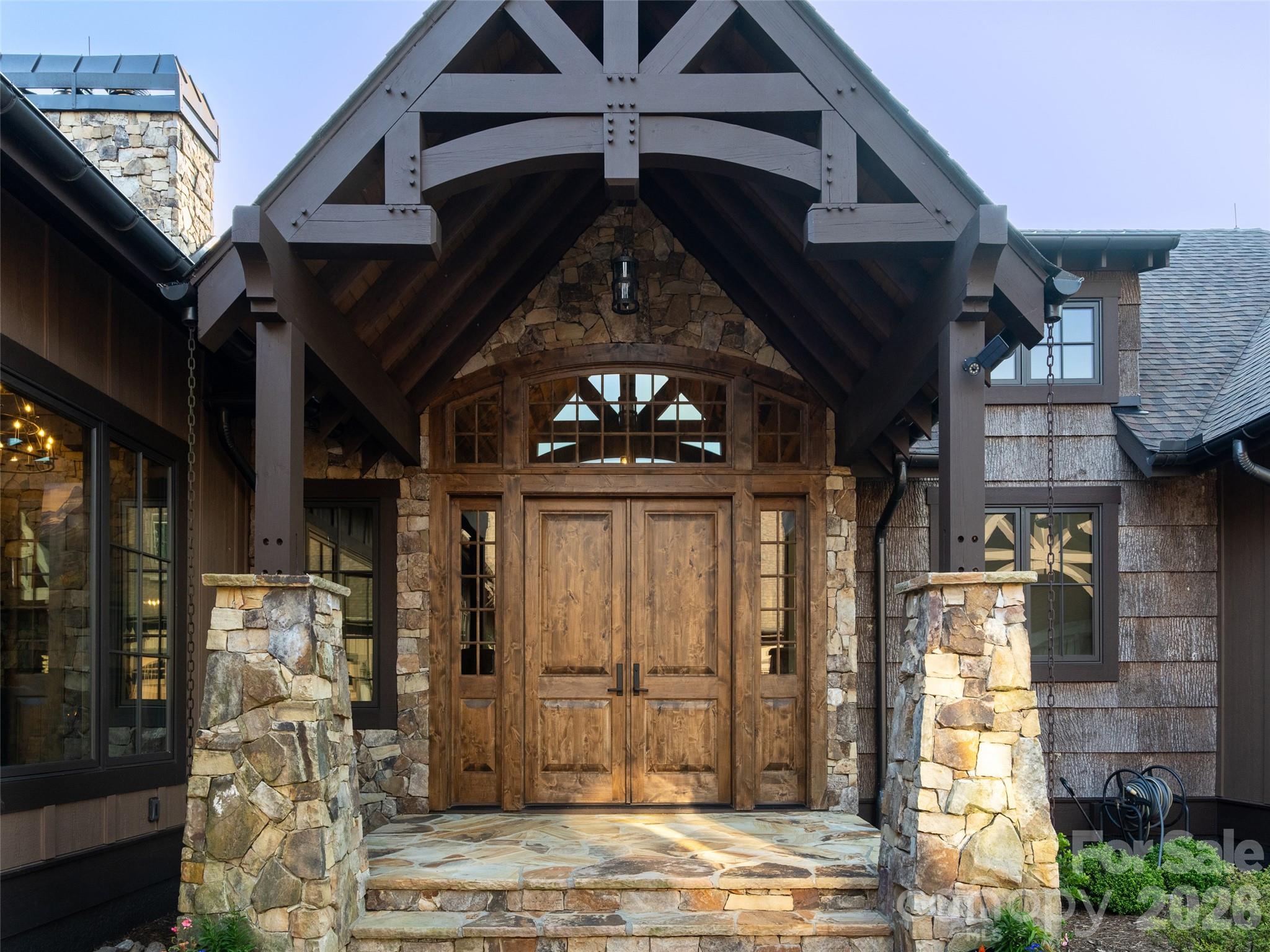 93 N Snow Ridge Drive — Hendersonville