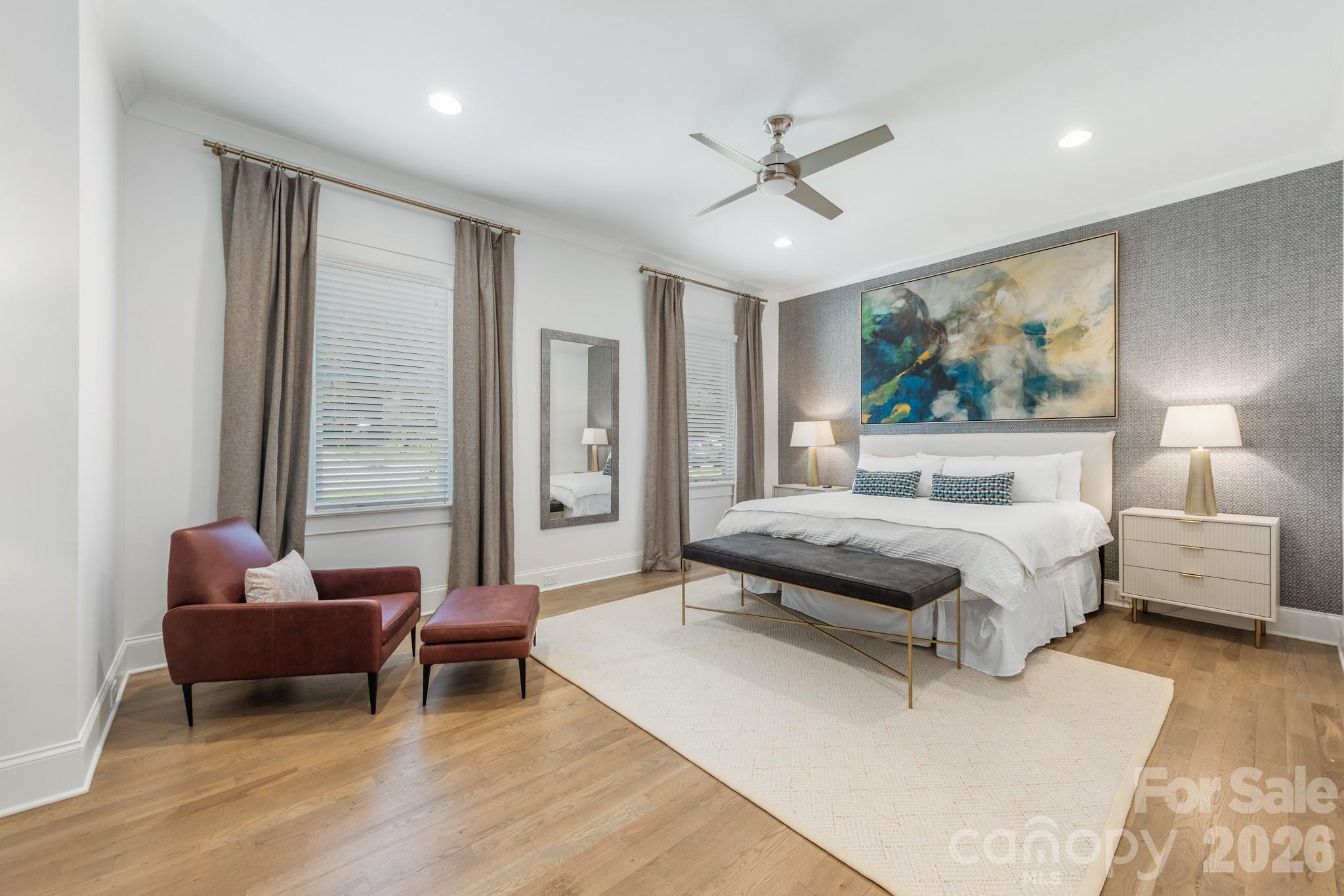 1301 Catawba Avenue — Charlotte