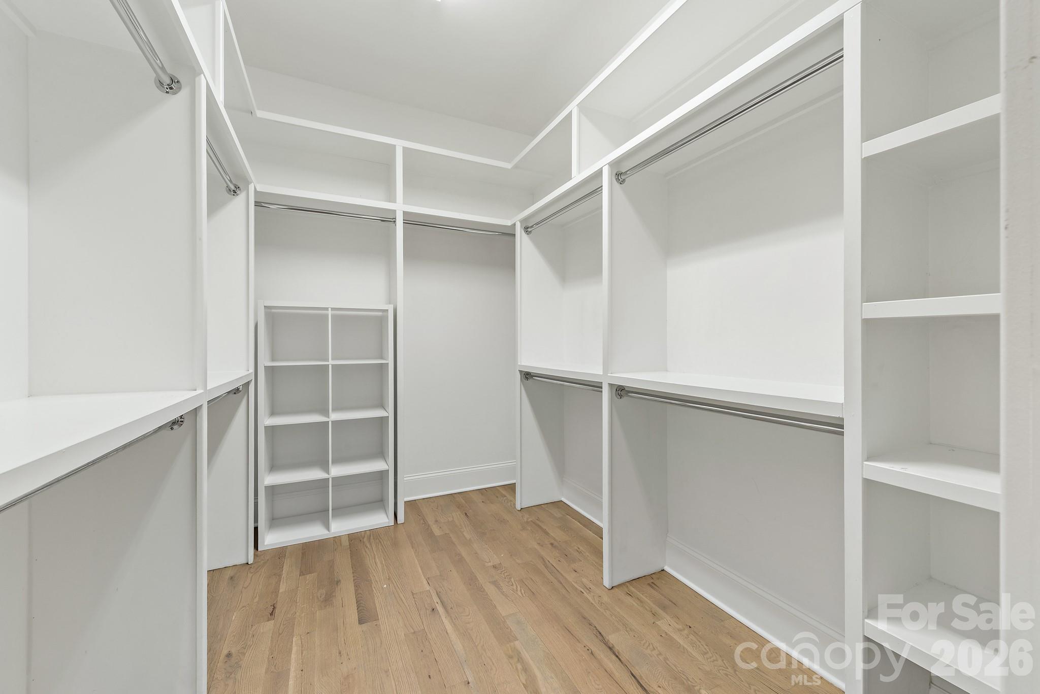 1301 Catawba Avenue — Charlotte
