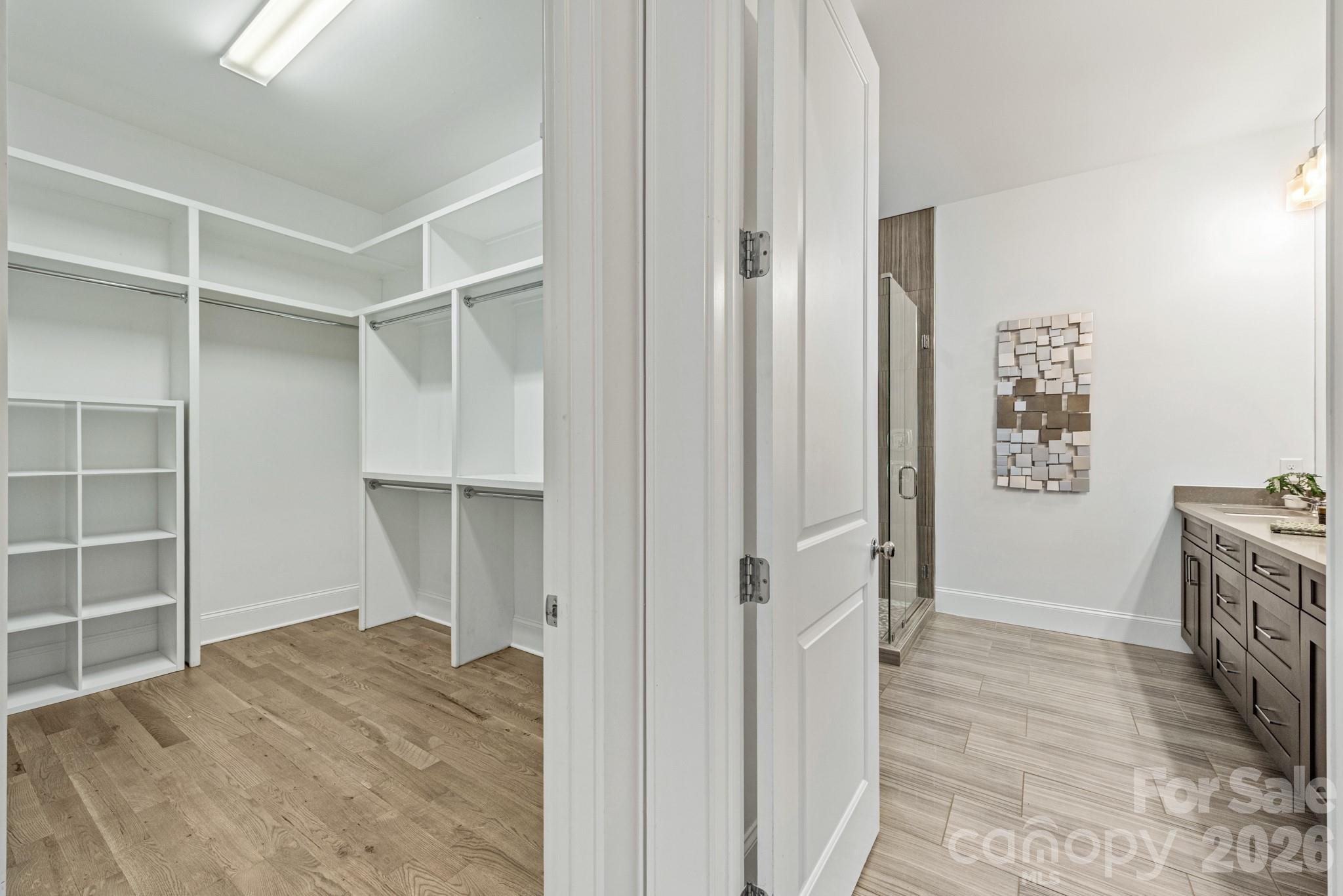 1301 Catawba Avenue — Charlotte