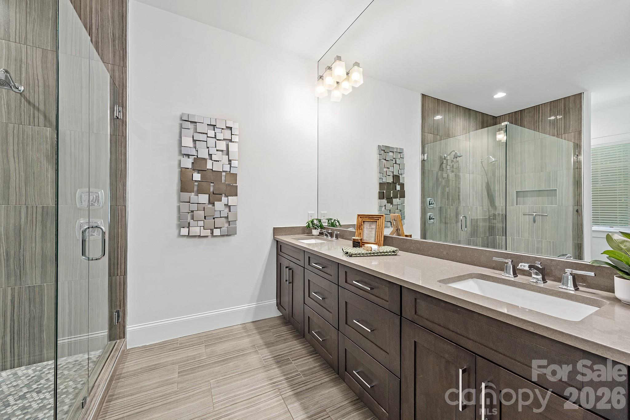1301 Catawba Avenue — Charlotte