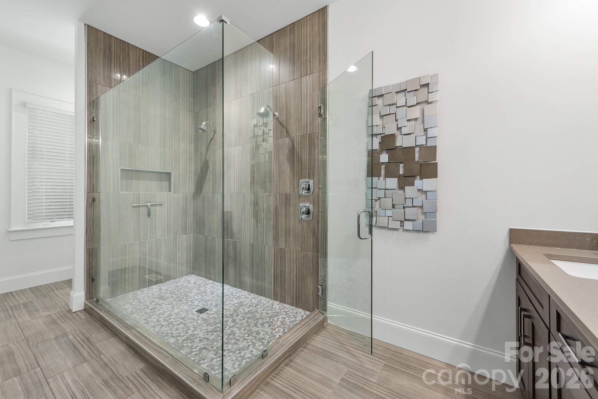 1301 Catawba Avenue — Charlotte