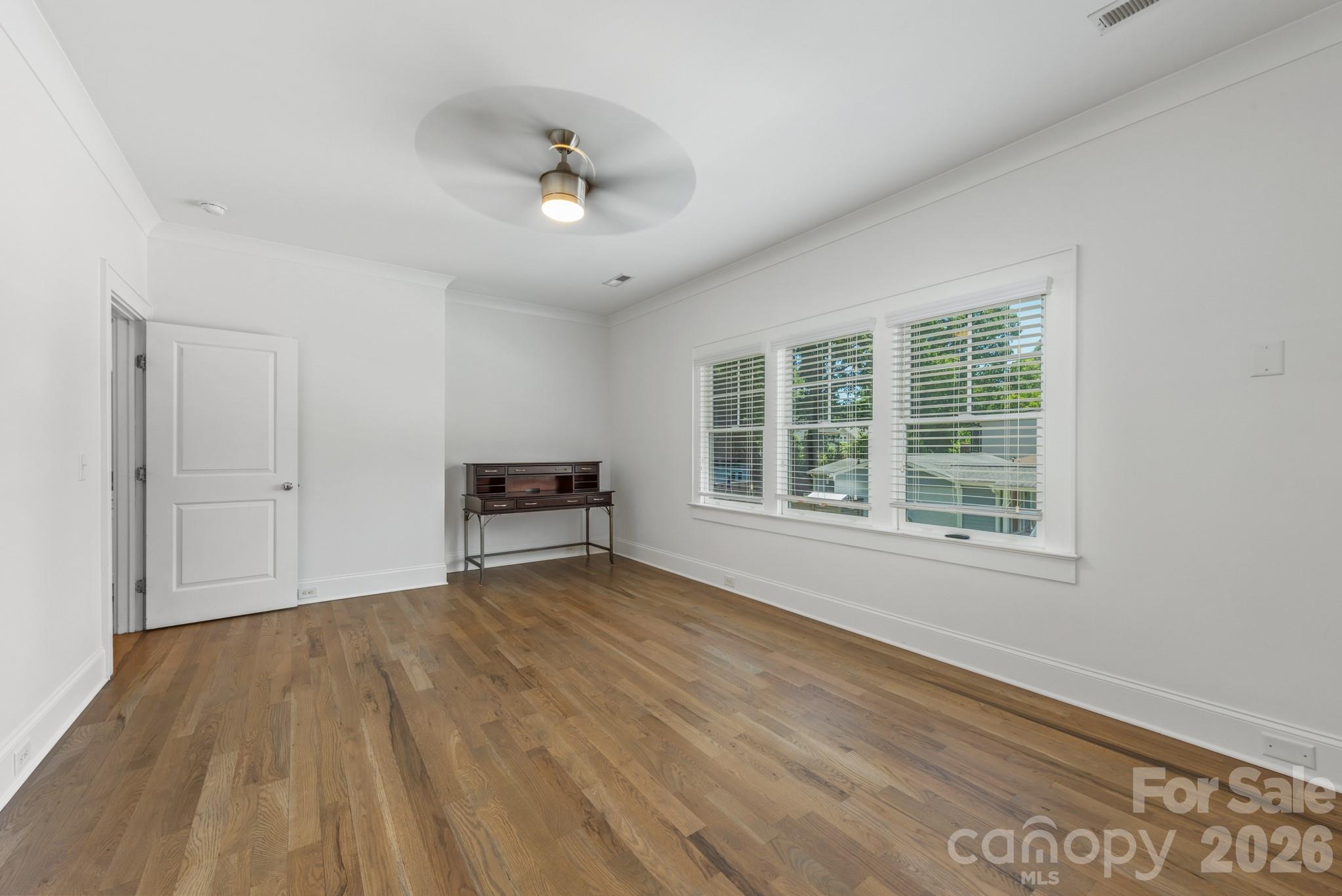 1301 Catawba Avenue — Charlotte