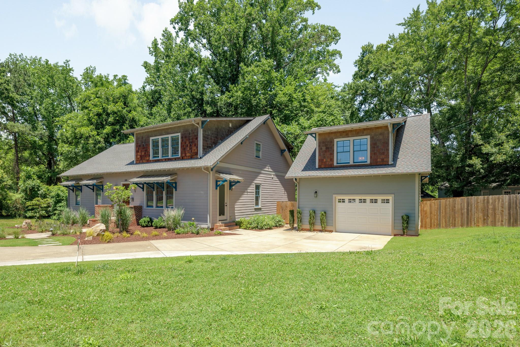 1301 Catawba Avenue — Charlotte