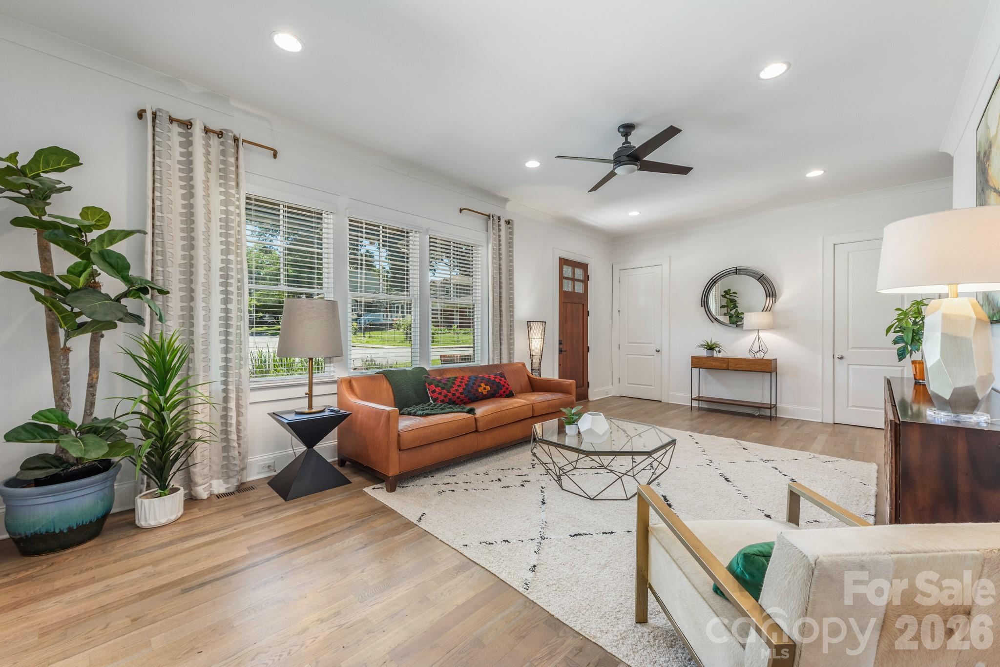 1301 Catawba Avenue — Charlotte