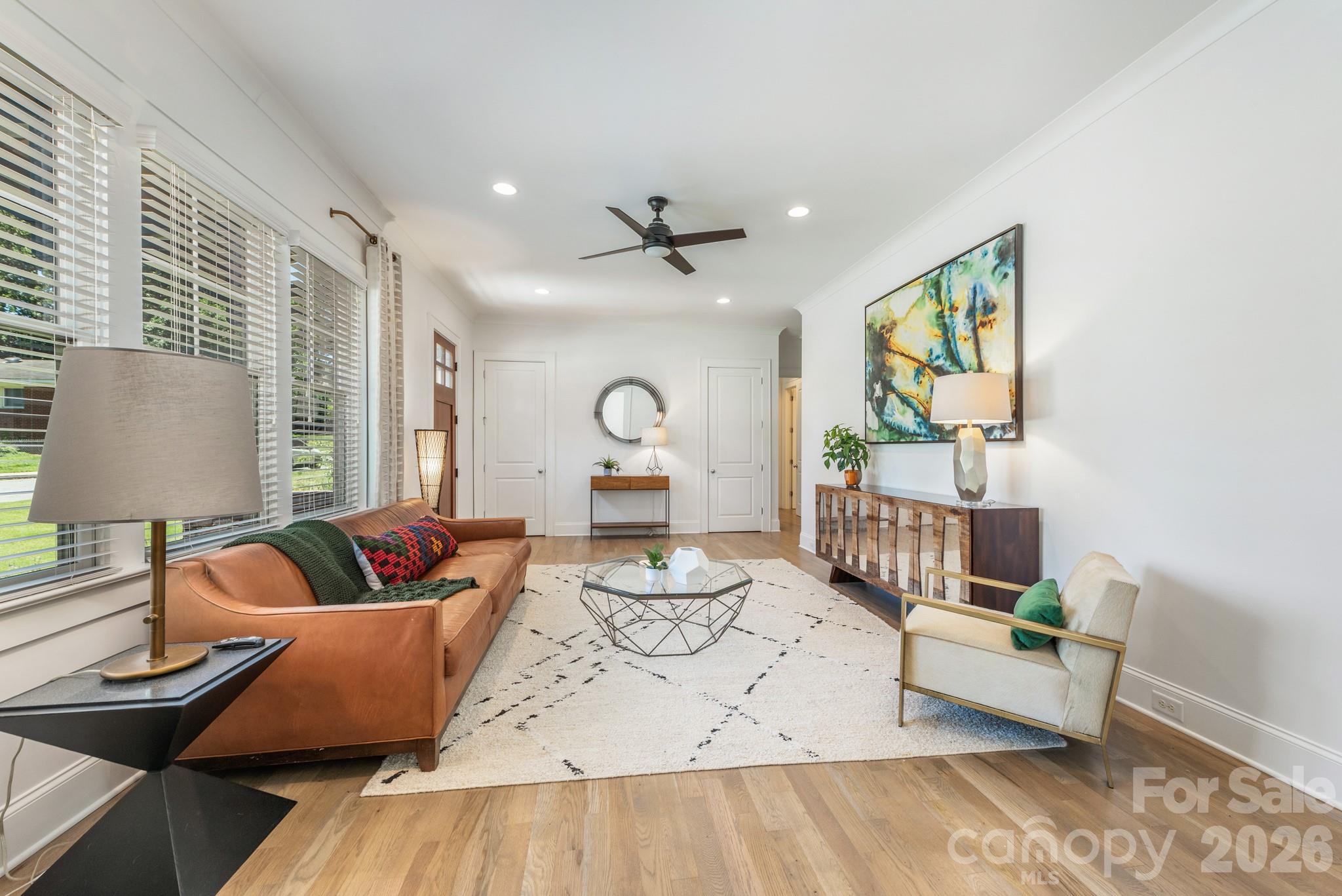 1301 Catawba Avenue — Charlotte