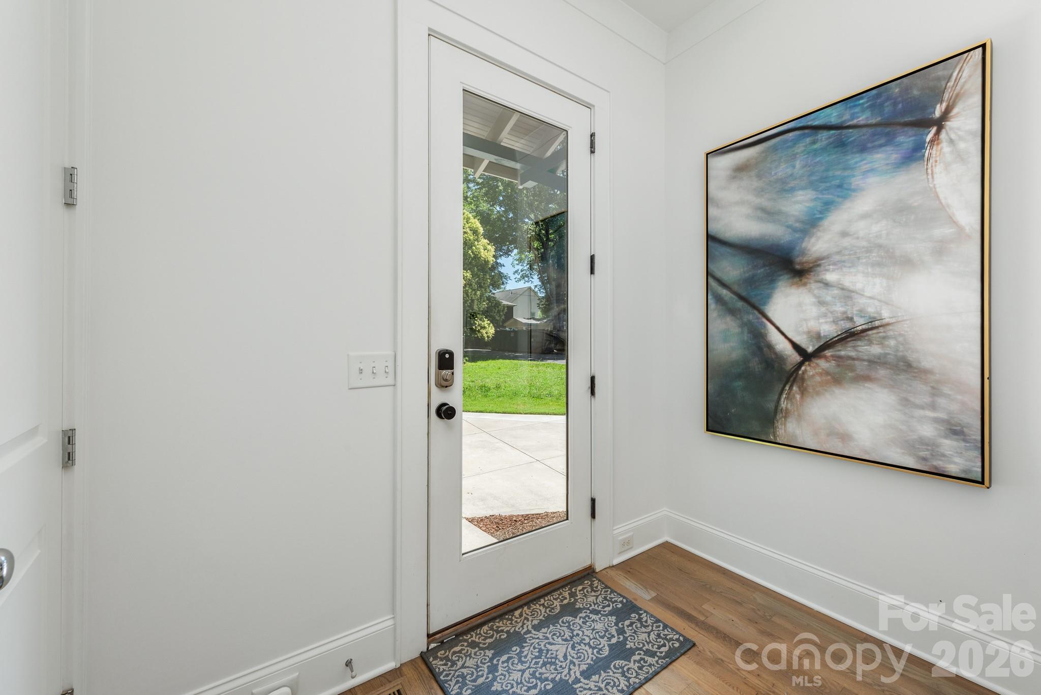 1301 Catawba Avenue — Charlotte