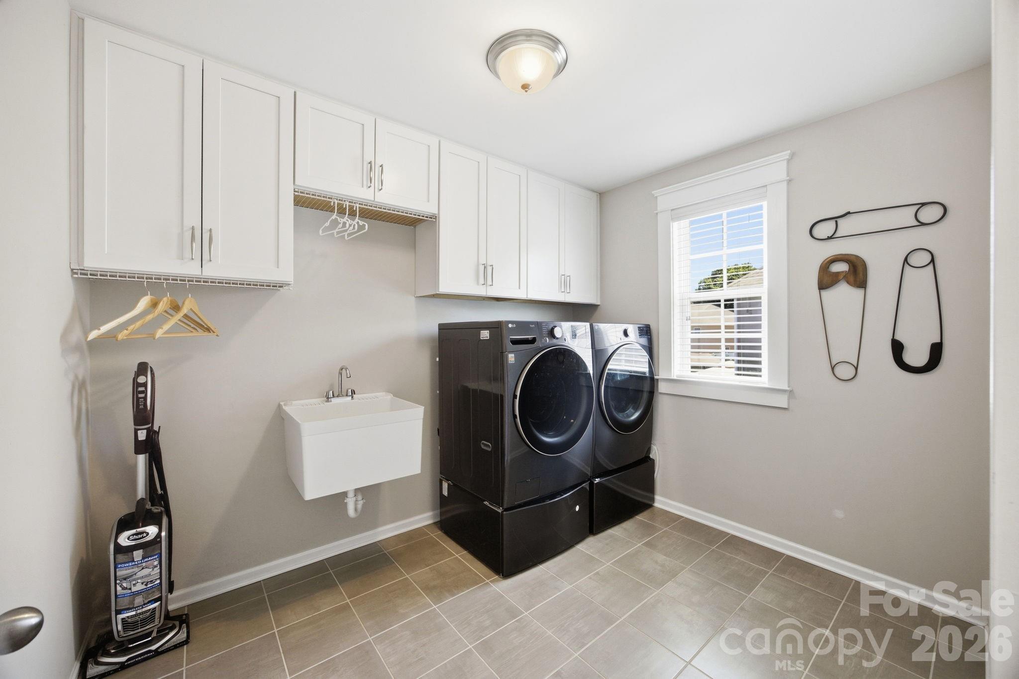3026 Spinner Court — Denver