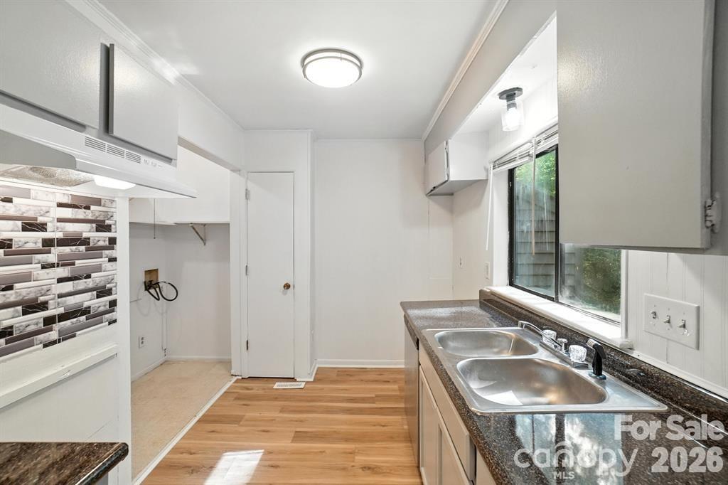 11231 E W T HARRIS Boulevard — Charlotte