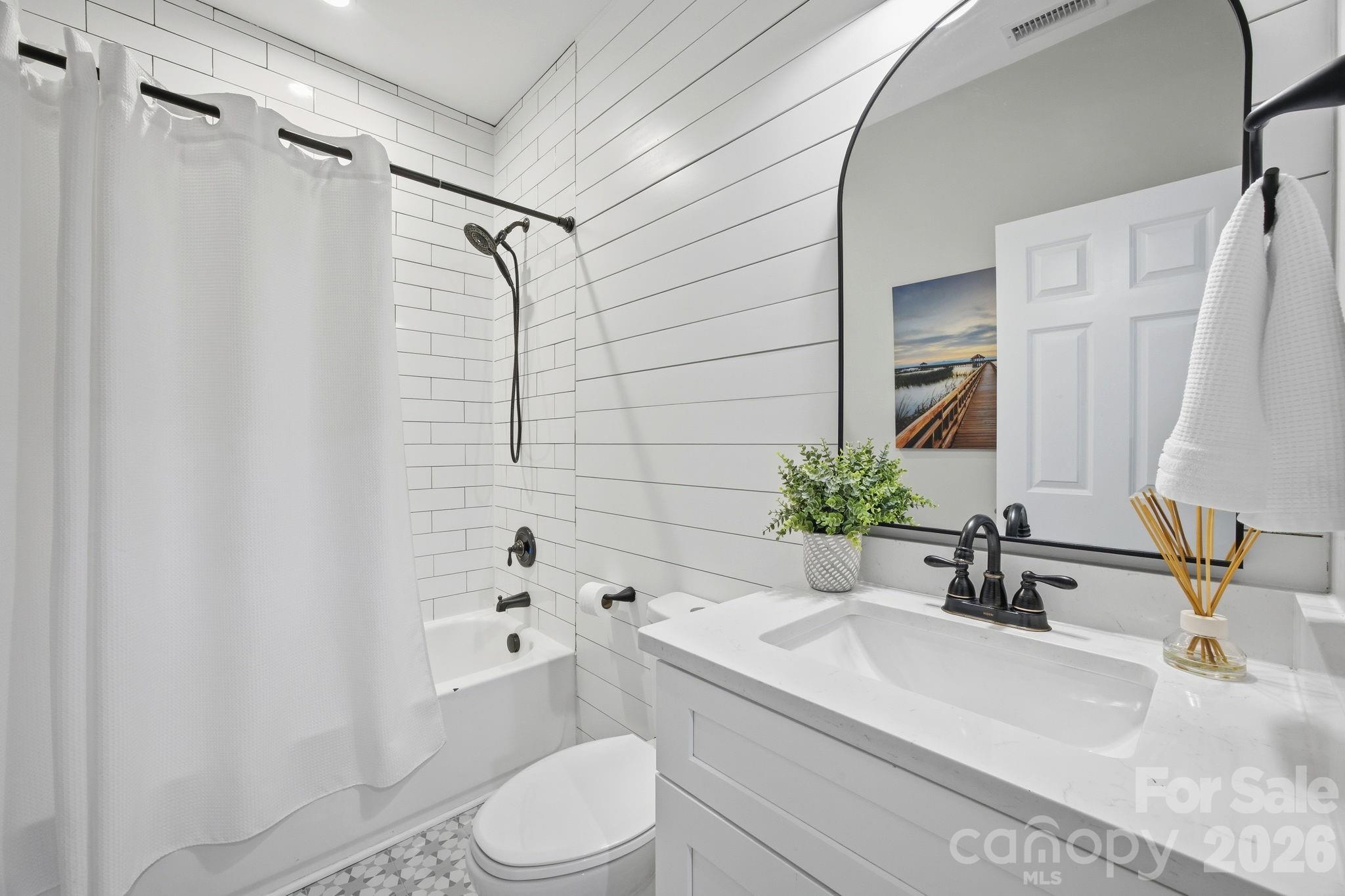 204 Price Street — Mount Holly