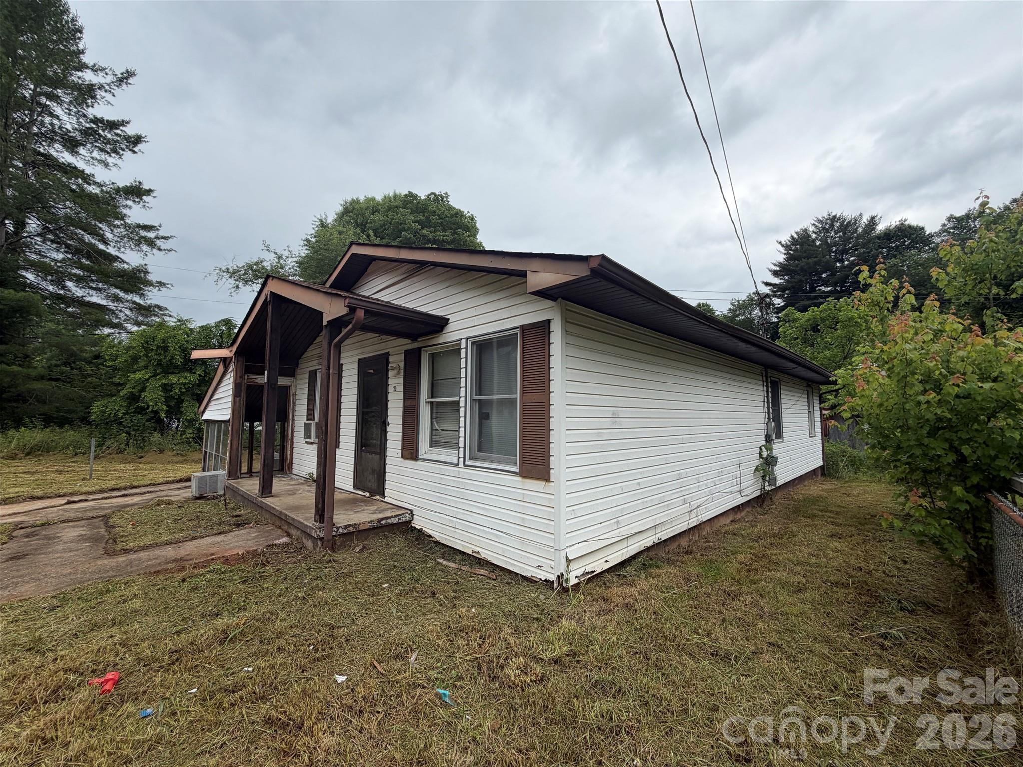 23 Meteor Court — Waynesville