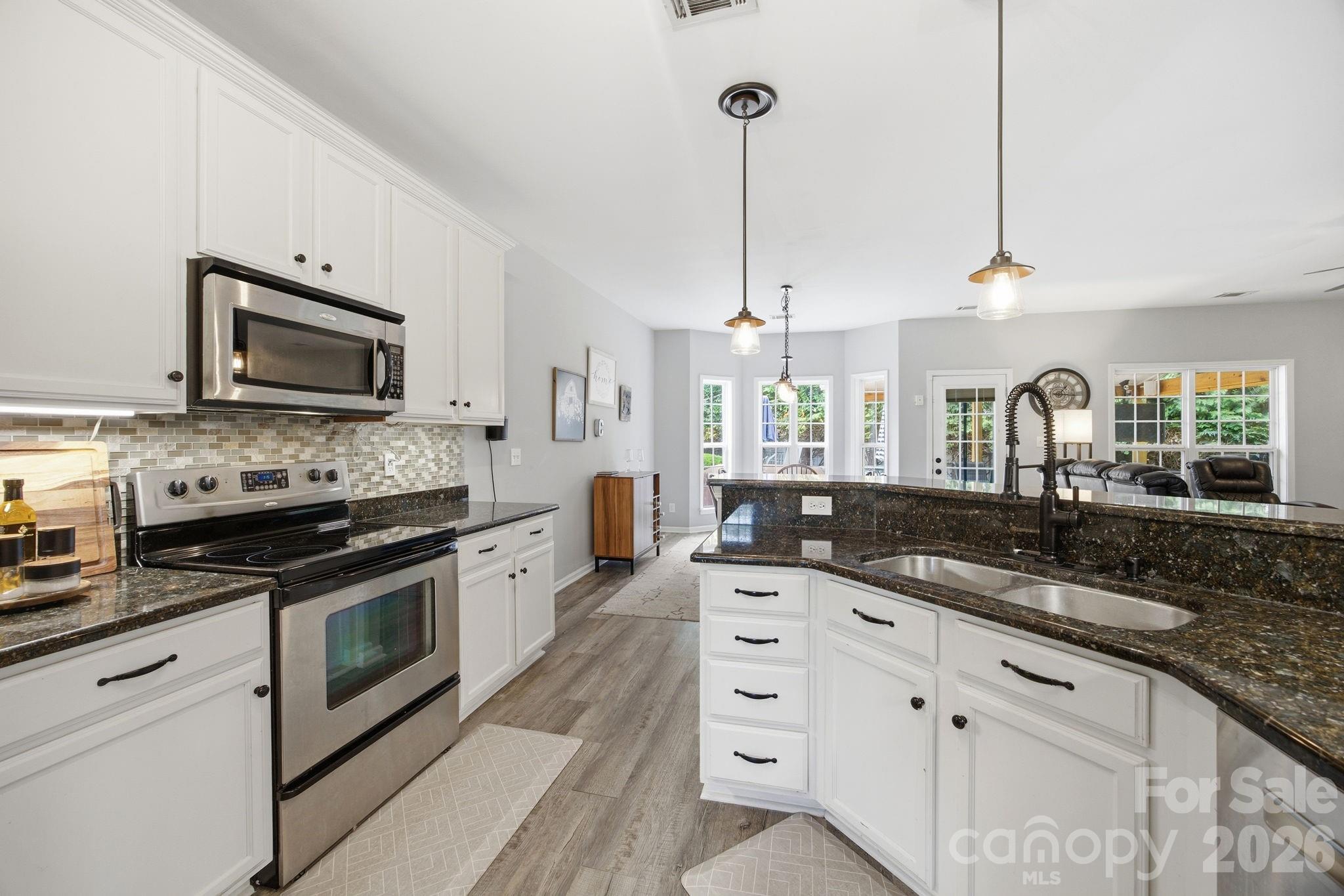120 Louden Drive — Mooresville